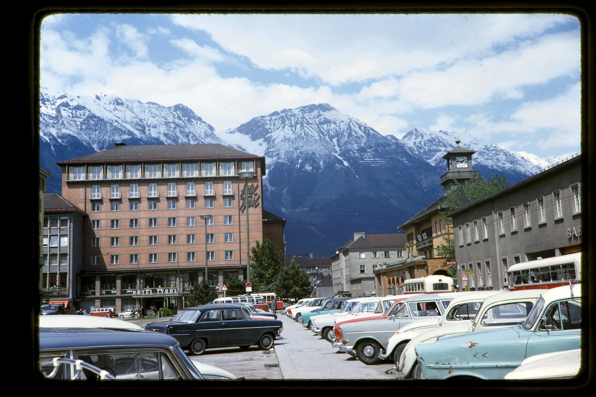 DA_Slide_10-0320.jpg