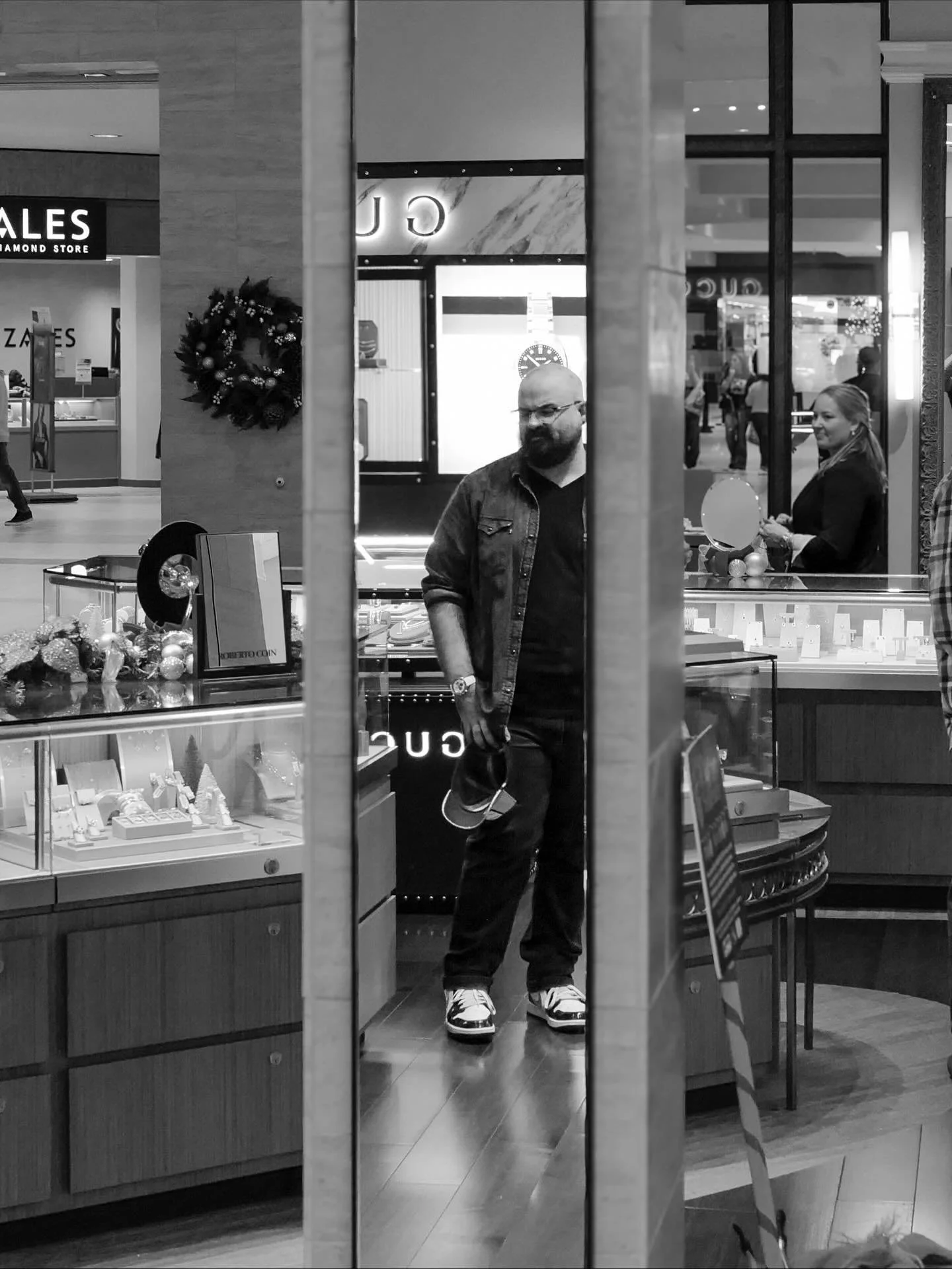 @watchrolling got some great shots yesterday. @watchrolling and I spent most of the day at @reedswatches for a Watches &amp; Whiskey event. We were invited to come out and meet other watches nerds and talk to them about joining us at @redbarvirginiab