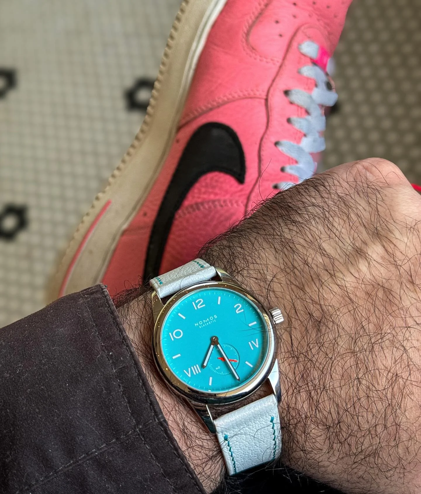 Bright and sunny morning at the Vet&rsquo;s office with Phantom. She was so brave for her shot, now she&rsquo;s sleeping after having a hard boiled egg. Now I&rsquo;m bringing on the brightness for the rest of my day at work with my @nomos_glashuette