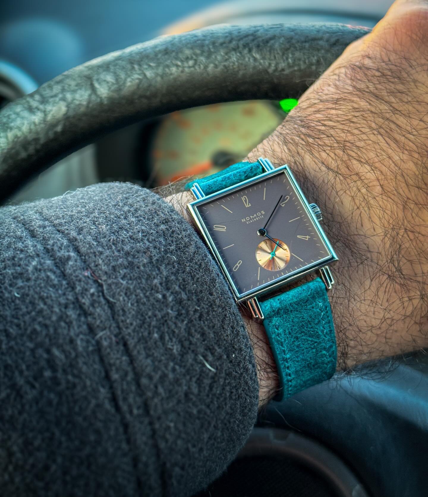 I&rsquo;ve been trying to mentally calm down this week. I&rsquo;m telling you, it&rsquo;s hard to witness your country/home fall so far and wonder what the f*ck you can do to help. 

Well, for those living in the US, here are some great places to don