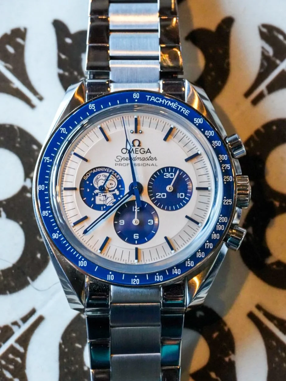 Happy #SpeedyTuesday ! This Sunday I hung out with @watchrolling to catch up, but also to discuss RedBarVB business. I tried on his lovely Seamaster Planet Ocean as well. The last photo of @phantom_of_the_pupra was taken by @watchrolling / @jnph.oto 