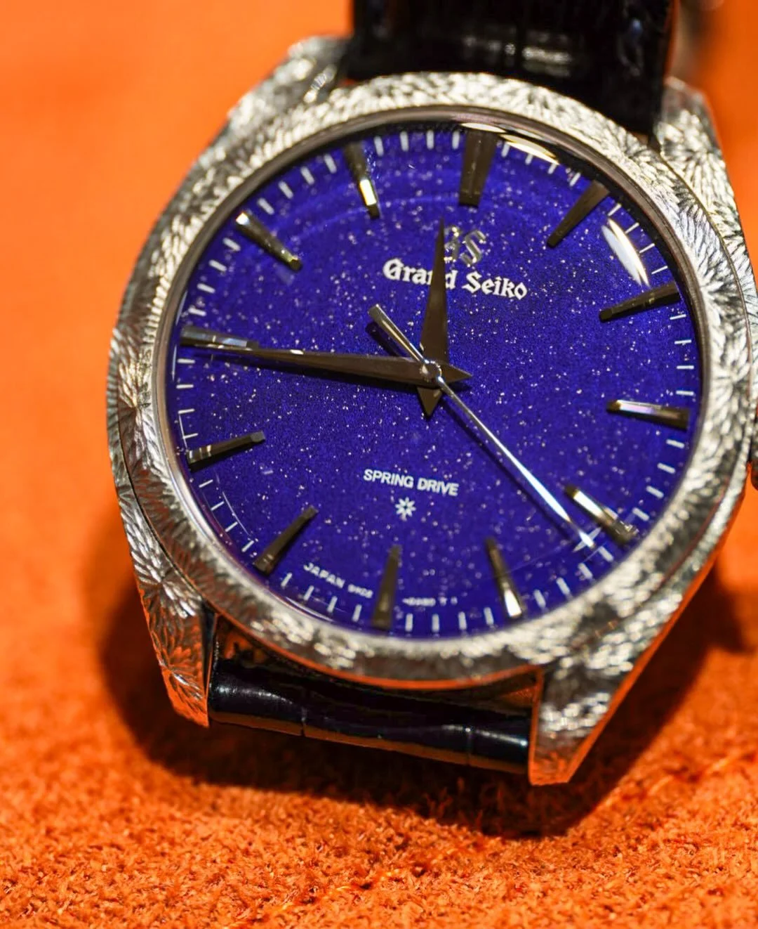 Just some of the gorgeous watches I got to handle at the @redbarvirginiabeach x @redbardc meetup. My first time hands on with glorious pieces from @rexhep.rexhepi , @de_bethune , and @gronefeld_watches . Finally getting to see the diver from @rgmwatc