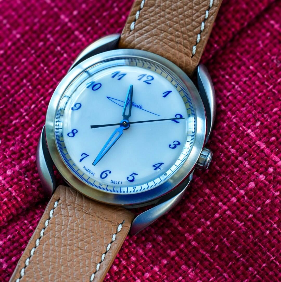 Today has been an up and down day. But that&rsquo;s good because the last few days have been down days. 

I received a couple of watches from @holthinrichswatches , a brand whose designs I fell in love with the moment I first saw one. And now I get t