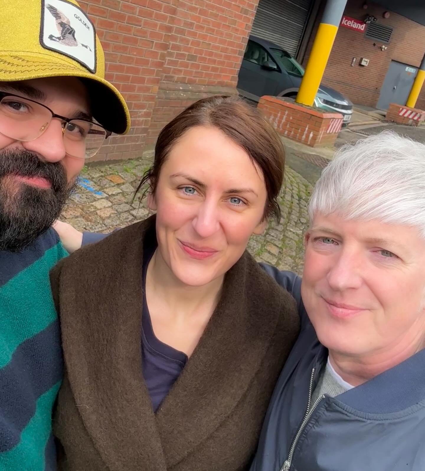 After 2ish years of being online buds, I finally got to hangout in person with @rebecca_struthers , @craig_struthers , and Archie. My heart is full. I really adore you all. 🥹🫶🏻. 

#StruthersWatchmakers #watchmaking #friends #canipetthatdog #dog