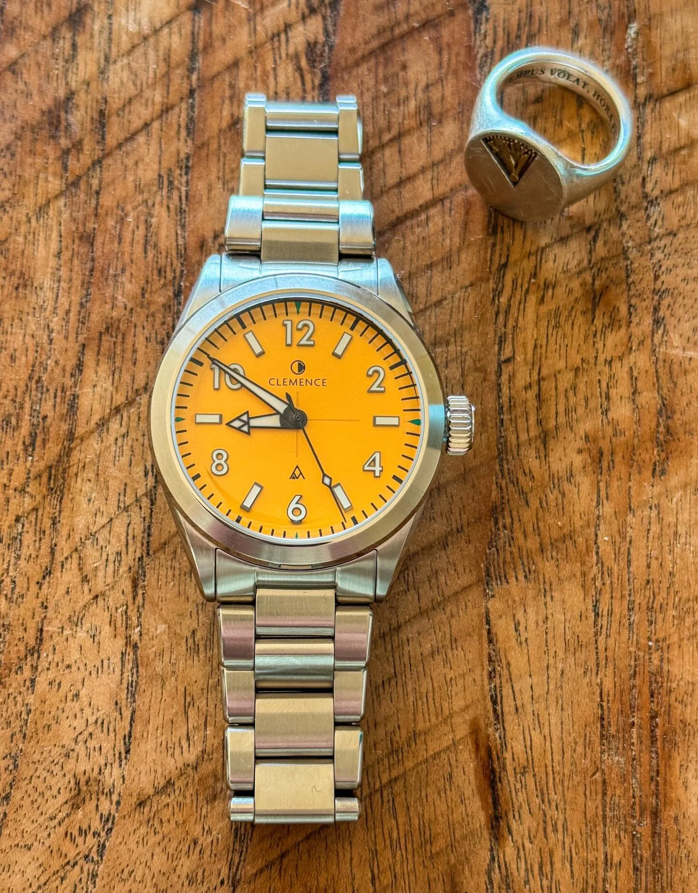 🚨 NWA 🚨 so, I bought my first watch of the year at the tail end of my trip to the UK. I&rsquo;ve been considering a @clemencewatches since I first saw their watches in person last year. I was back and forth on a couple of colorways&hellip;and final