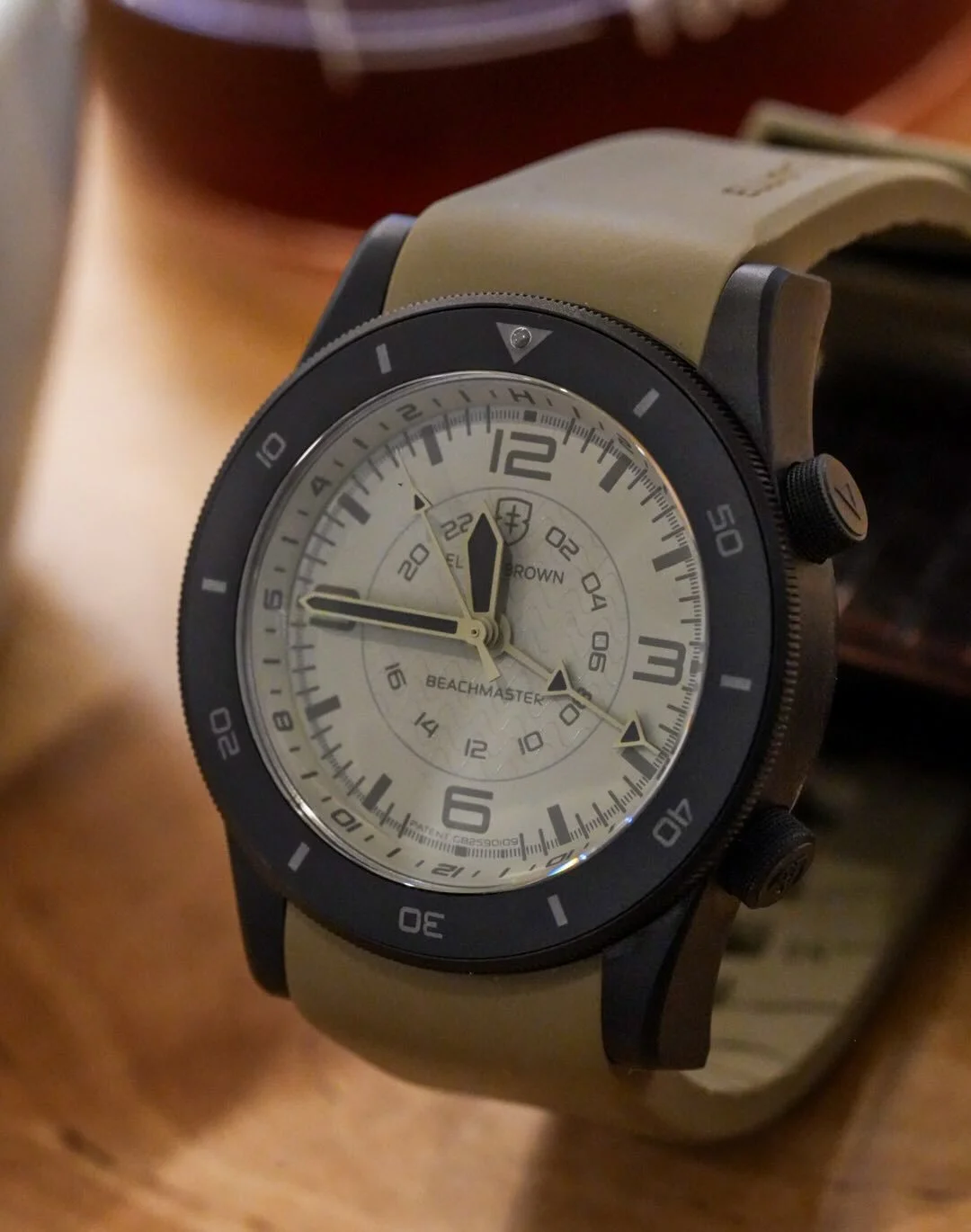 STORY TIME: This post is totally for Gem at @ebwatches ! This story starts in Austin back in November of 2025. I was there working for my wonderful friend Betina at @moelsandco , at the @minutesandhourswatches show. The folks at Minutes and Hours put