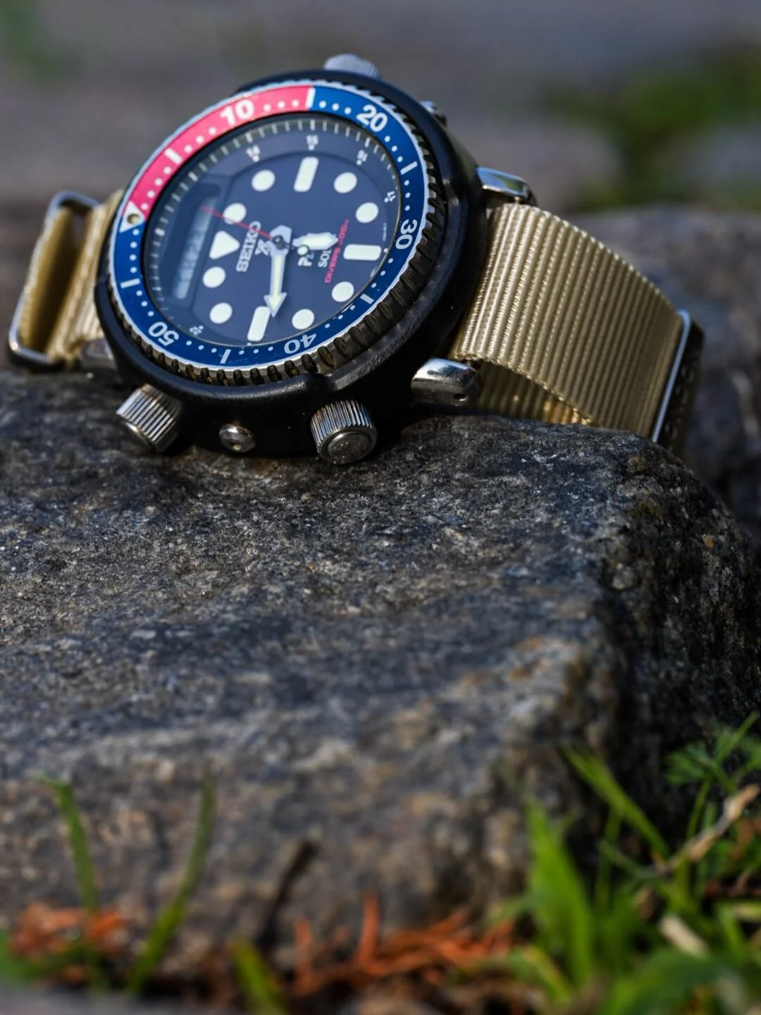 I was informed by @its_time_to_show_off_watches that I am now in the Cult of Arnie and that I needed to take an #ArnieontheRoad photo without dying. I will say, however, that getting down on the one cobblestone street in Norfolk, Va did almost kill m