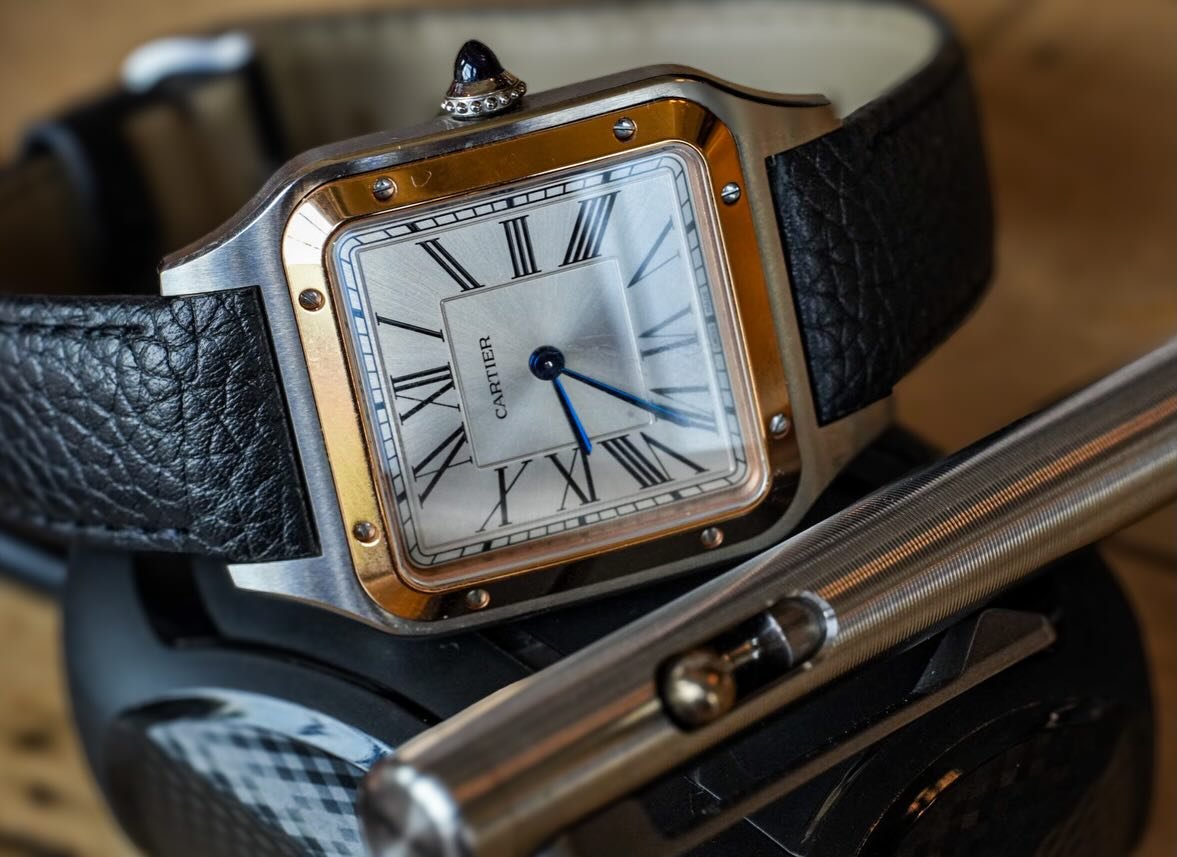 In honor of my brother&rsquo;s birthday, I&rsquo;m posting photos I took of his Cartier Santos Dumont. I&rsquo;m lucky to share in this hobby with him&hellip;a hobby I got into because of him (for better or worse 😅). It&rsquo;s funny&hellip;when I w