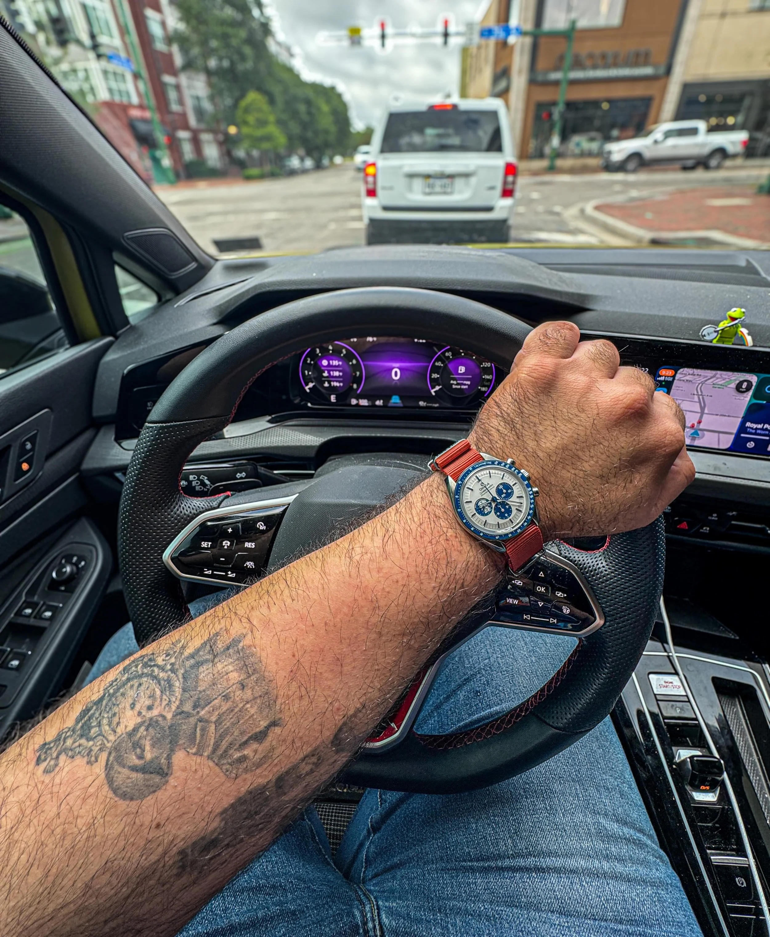 Ridin&rsquo; into the weekend! 

Been feeling a bit frustrated this week, hopefully this weekend I can dig myself out of that funk. 

How do you all pull yourselves out of mental frustrations?

#PoppingCrowns #OmegaSpeedmaster #Snoopy #Watchfam #watc