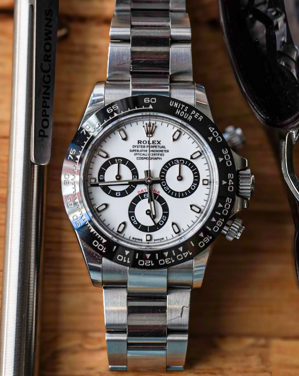 Happy Friday. I&rsquo;ve been borrowing the Daytona from my brother, wearing it all week. This will be my first extended amount of time wearing this watch, and I definitely have a lot of thoughts on it already. I know it&rsquo;s been written about ad