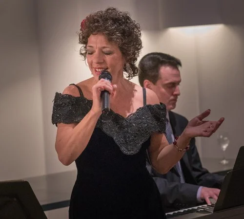 with Lua Hadar, performing for the Silicon Valley League at a San Francisco Symphony fundraiser. D-Zine Gallery, San Francisco, California, January 24th, 2015.
(photo credit: Ronald Weissman)
