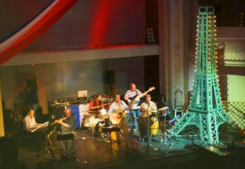 with Albert Benichou (guitarist, composer, vocalist) and his band at the French Tuesdays Bastille Day Celebration, Ruby Skye, San Francisco, July 14th, 2009.