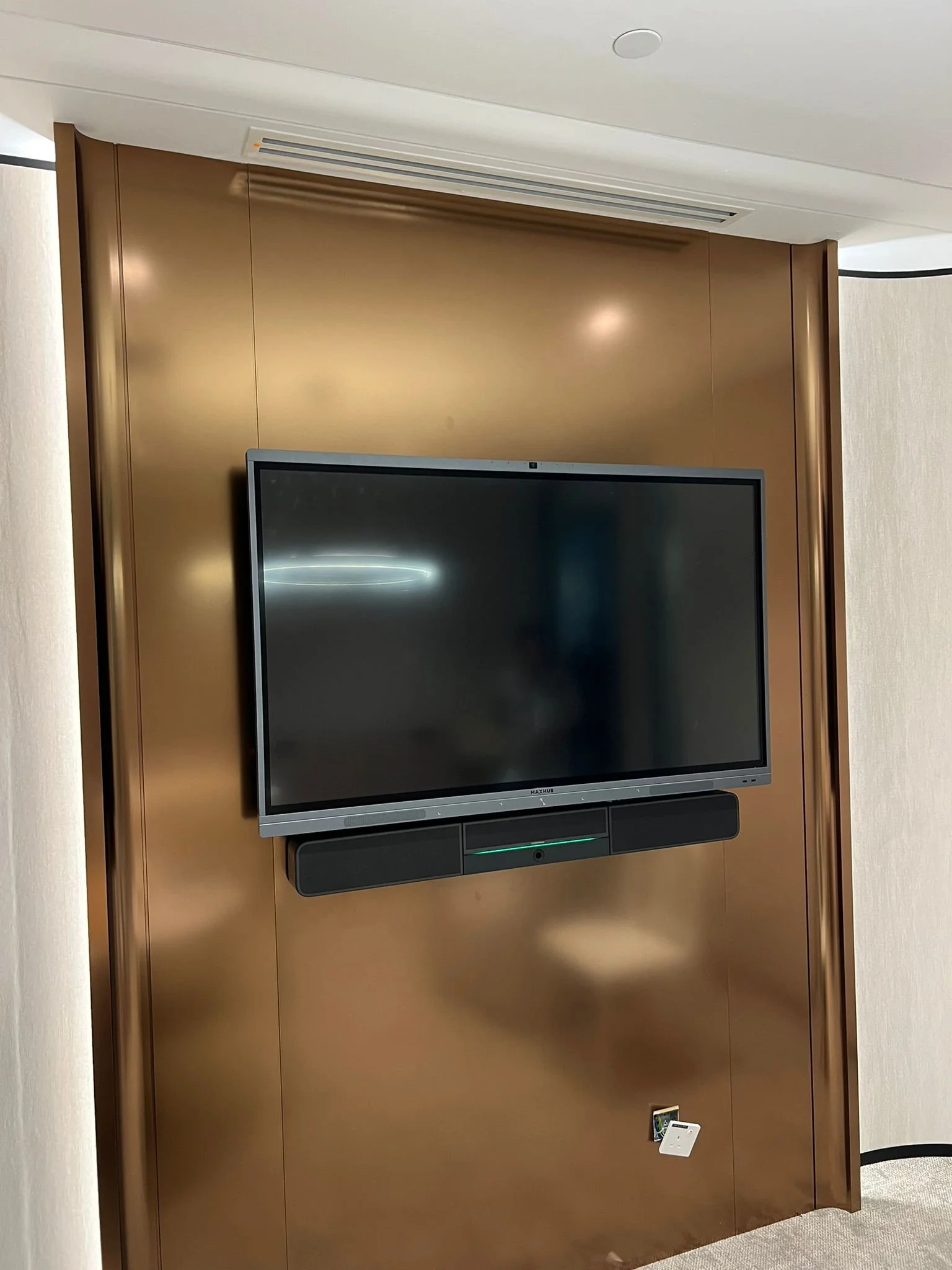 WhatsApp Image 2024-10-23 at 17.39.44.jpeg