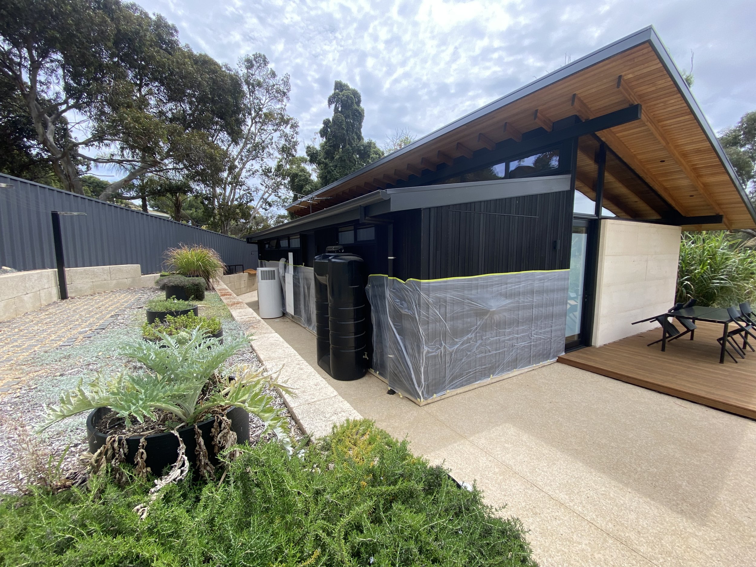 retaining wall clean adelaide