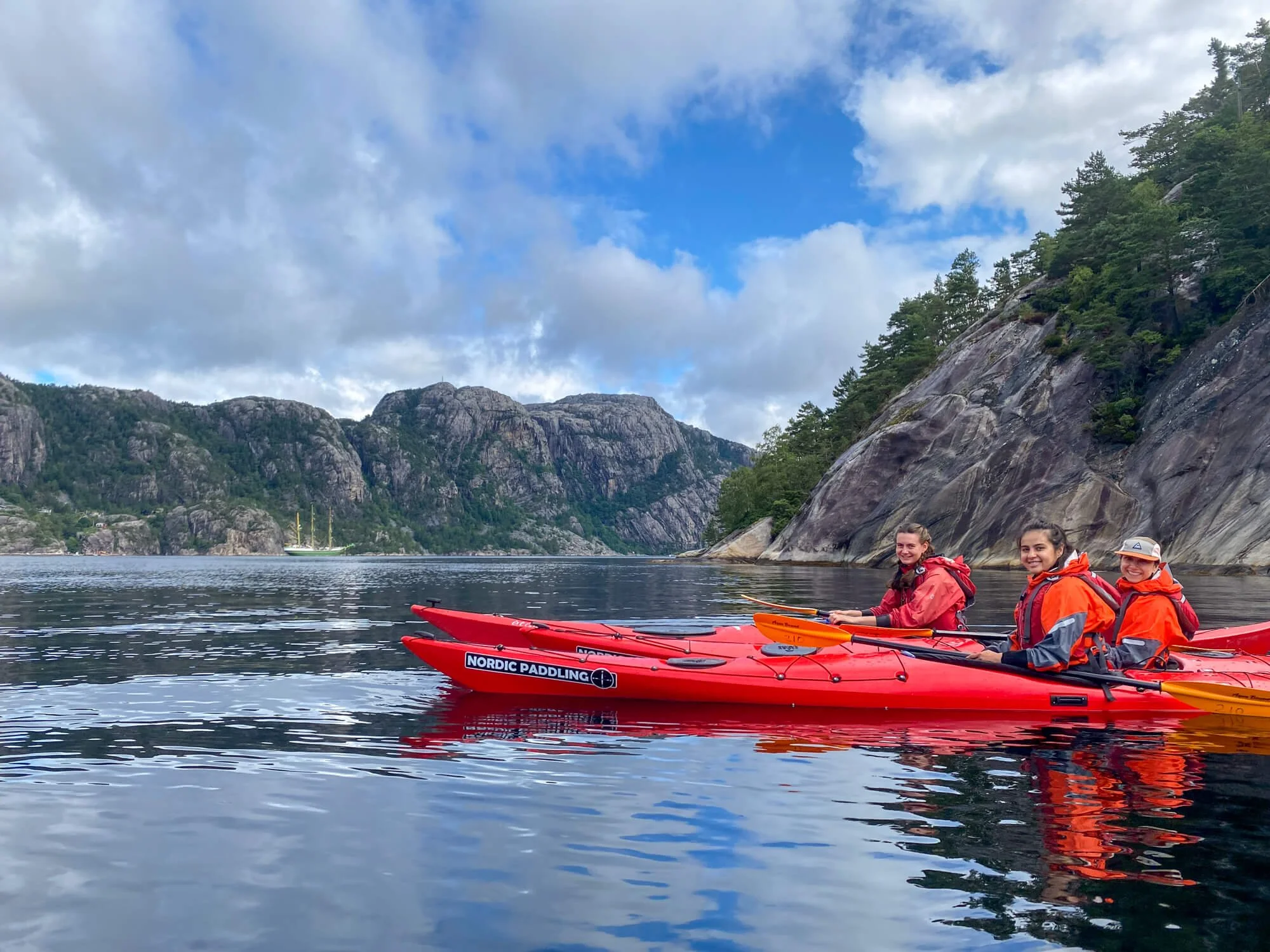 Gutsy Girls Kayaking-099.jpg