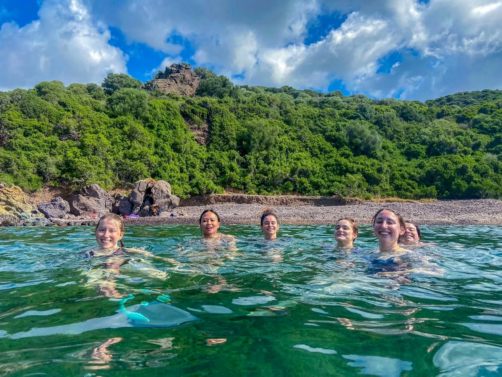 paddle-boarding-sardinia-summer-adventure-yoga copy 2.jpg