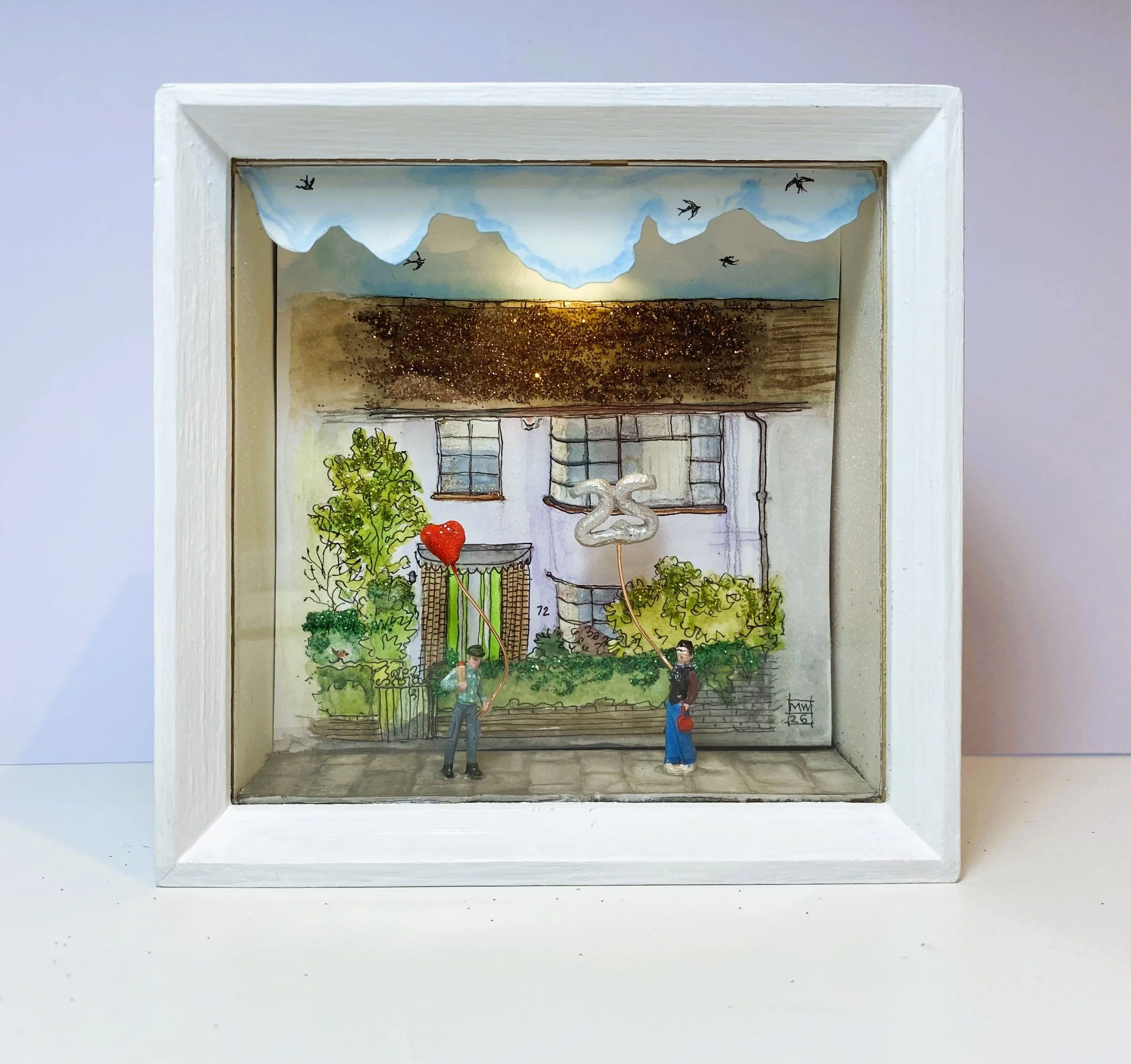 'ANNIVERSARY BALLOONS' Mixed Media/Lights-up (12.5cm x 12.5cm x 5.5cm)   

--- SOLD ---
Contact me to commission a bespoke gift