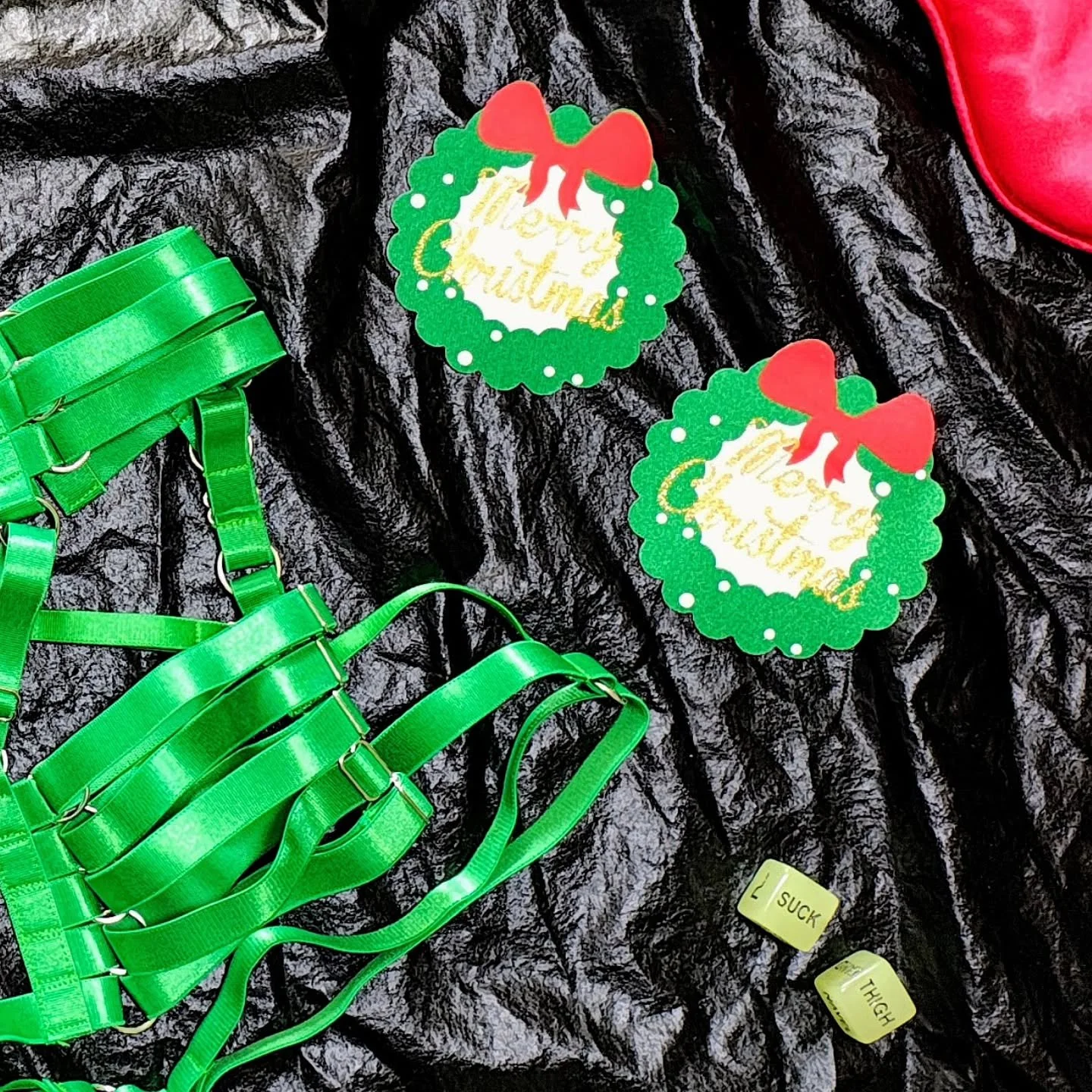 🧑&zwj;🎄Merry K!nkmas🎄

#heartoflovelocke #santa #naughtyornice #adults #christmas