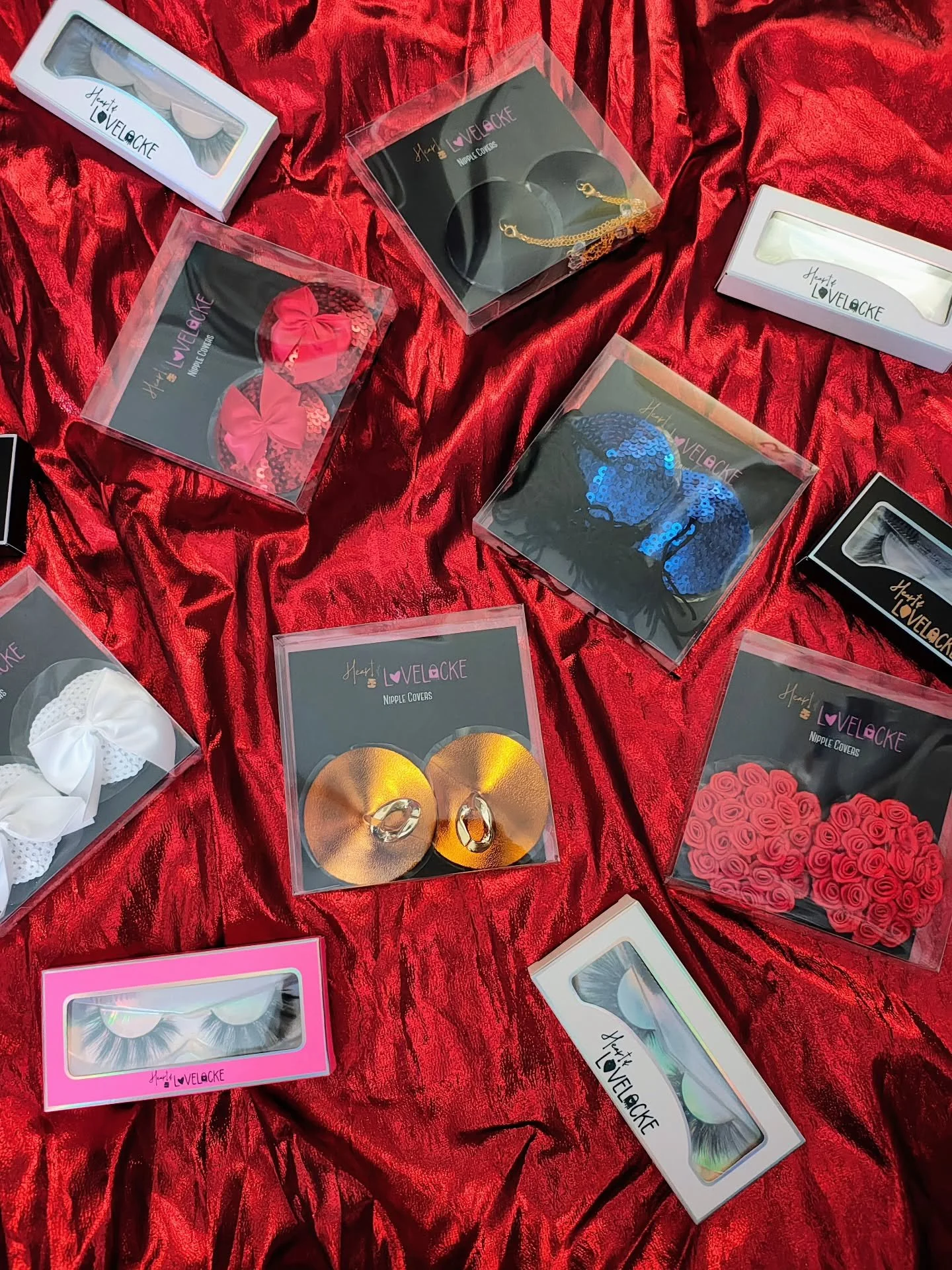 👯The world is a stage and@heartoflovelocke has you (un)covered for your next performance. On stage or behind closed doors - it's upto you😏

Find these and many more other goodies at market, pop-ups or IRL (🛒online update coming in April)

#heartof