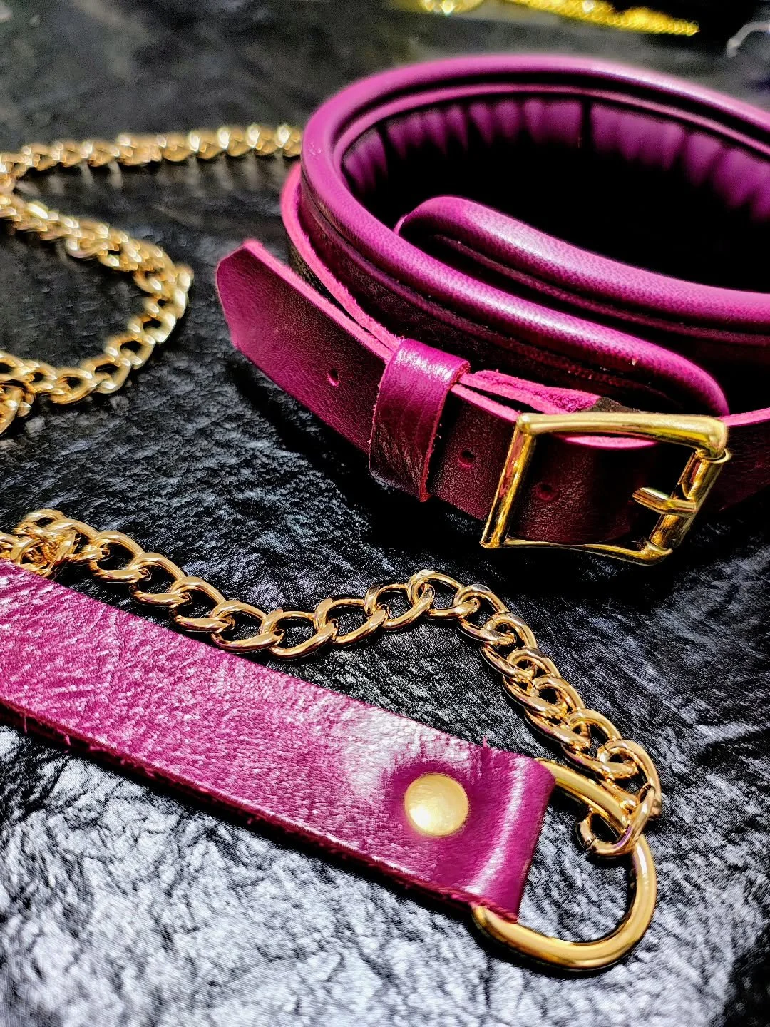 Lush aubergine vibes 🍆What colours do YOU have (or need) in your toybox?❔

#heartoflovelocke #adultgiftideas