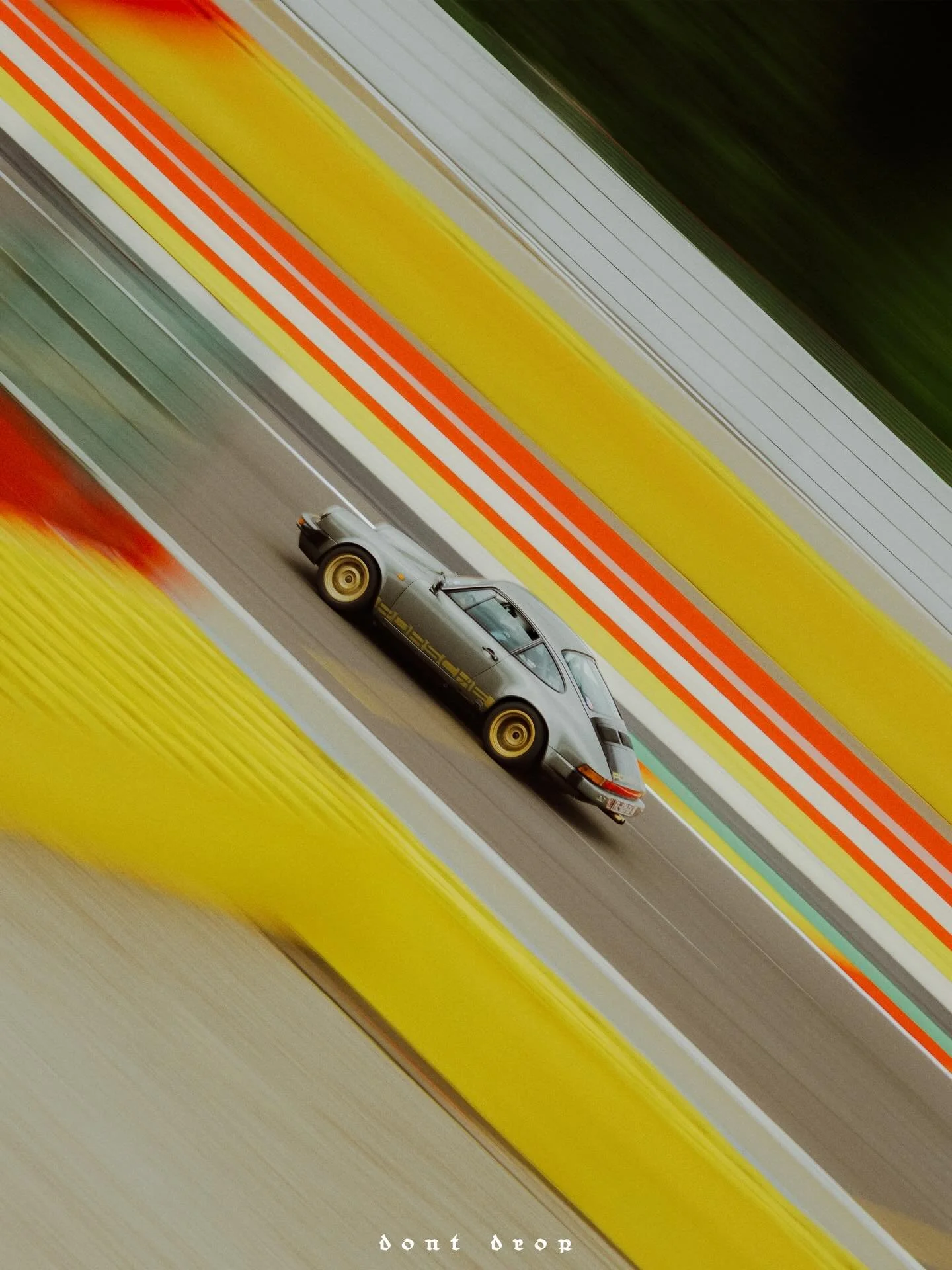 Delicious lines at Spa with this Porsche.

I&rsquo;m back from a trip to Amsterdam to hit you with the &lsquo;dutch angles&rsquo; 

#dontdrop #porsche #spa