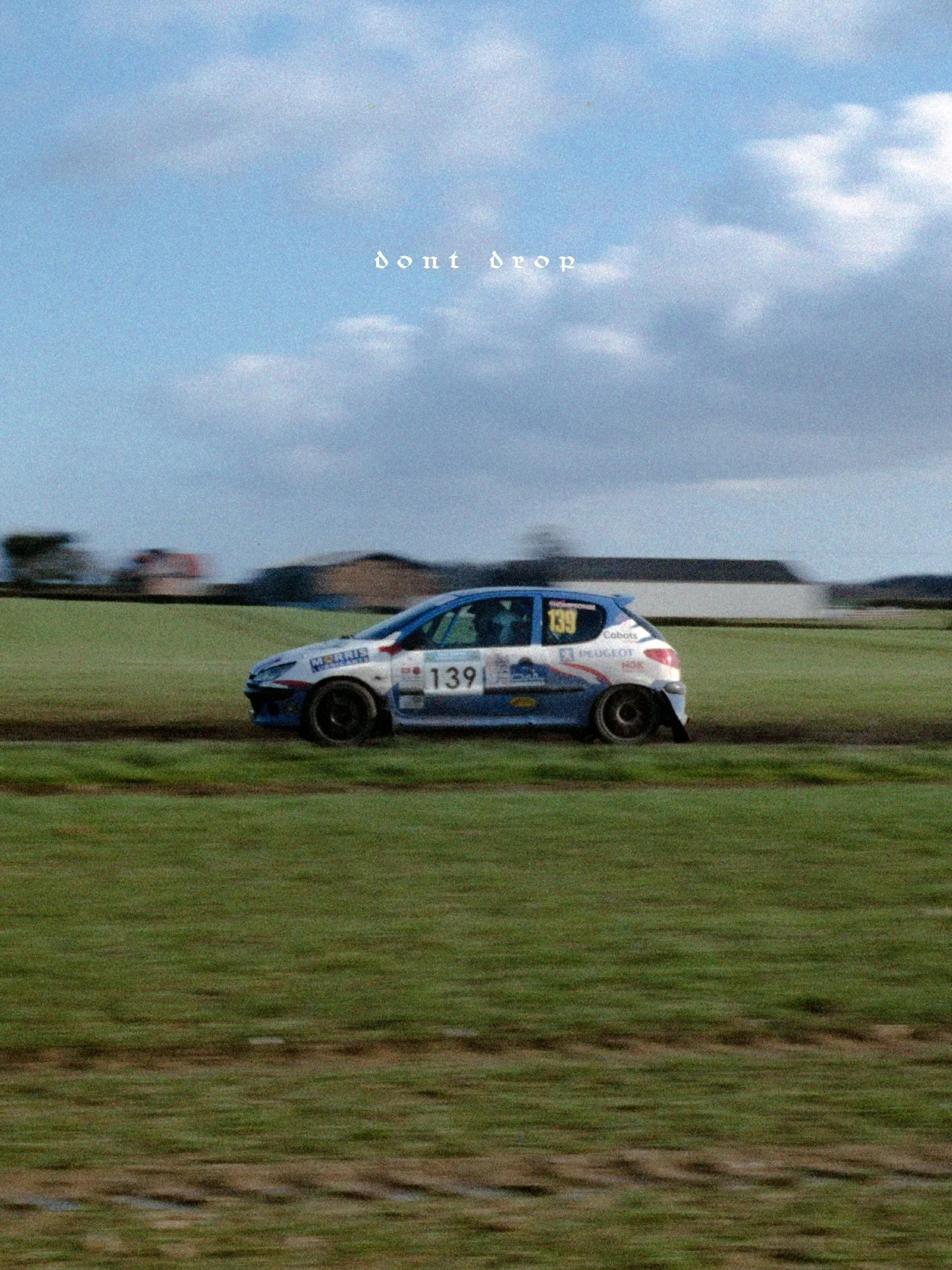 Two delicious grain filled film shots from the East Riding Stages.

Shot on my trusty Nikon FM loaded with @lomography Lomochrome 92

#dontdrop #heylomography #35mmfilm #nikonfm #wrc