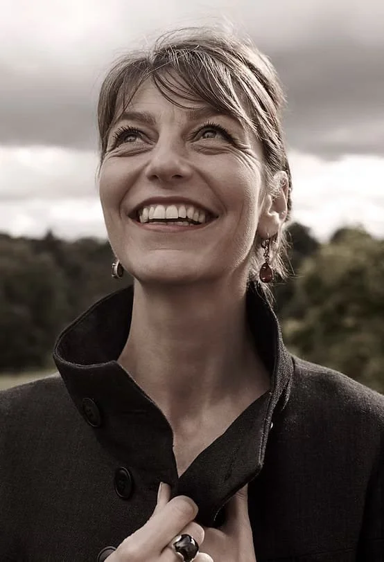 Monday afternoon - Inhabiting your Voice with Cordelia