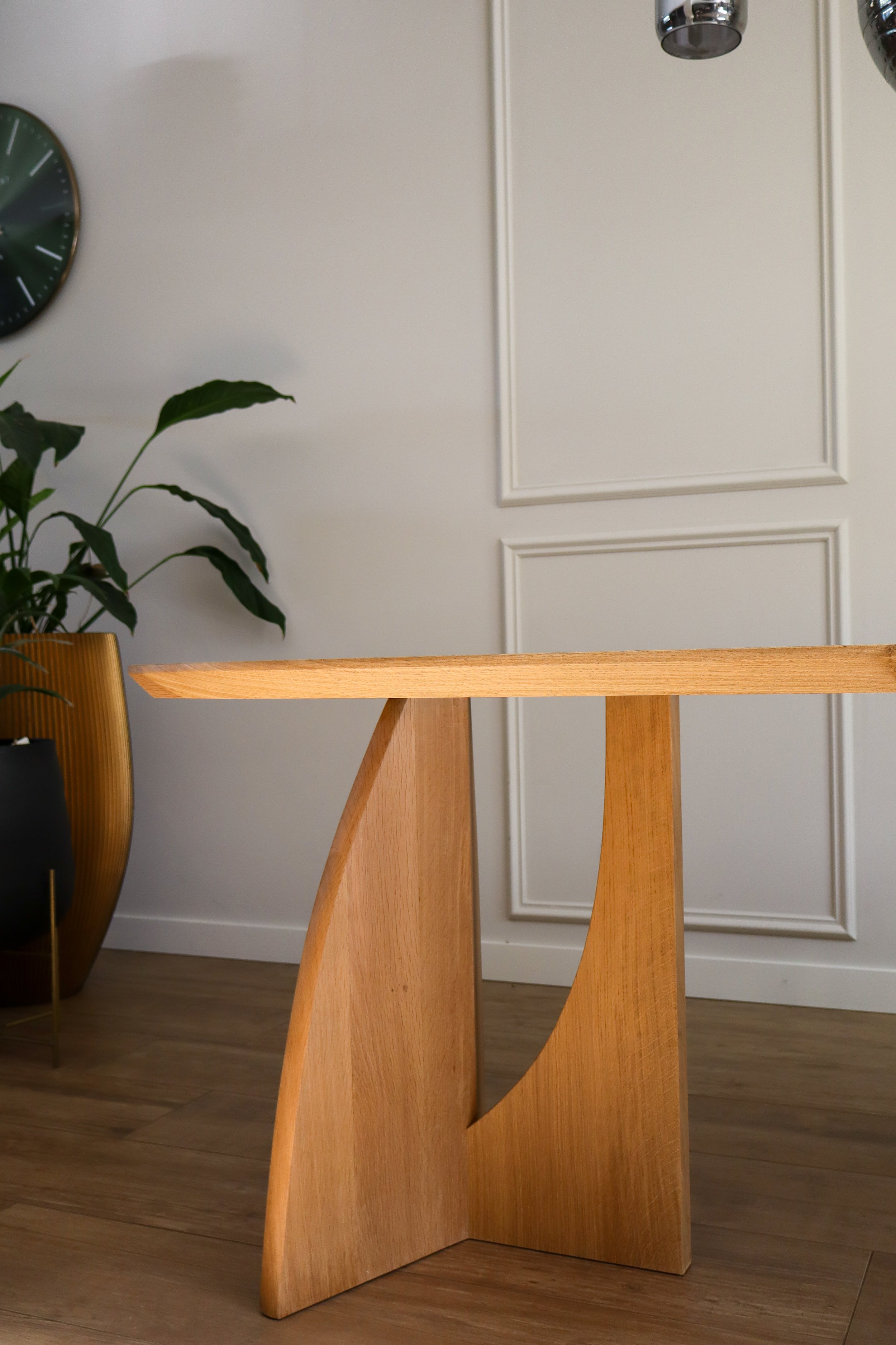 moderne tafelpoot eigen ontwerp design foutvrij eiken noestvrij eiken uniek handgemaakt maatwerk