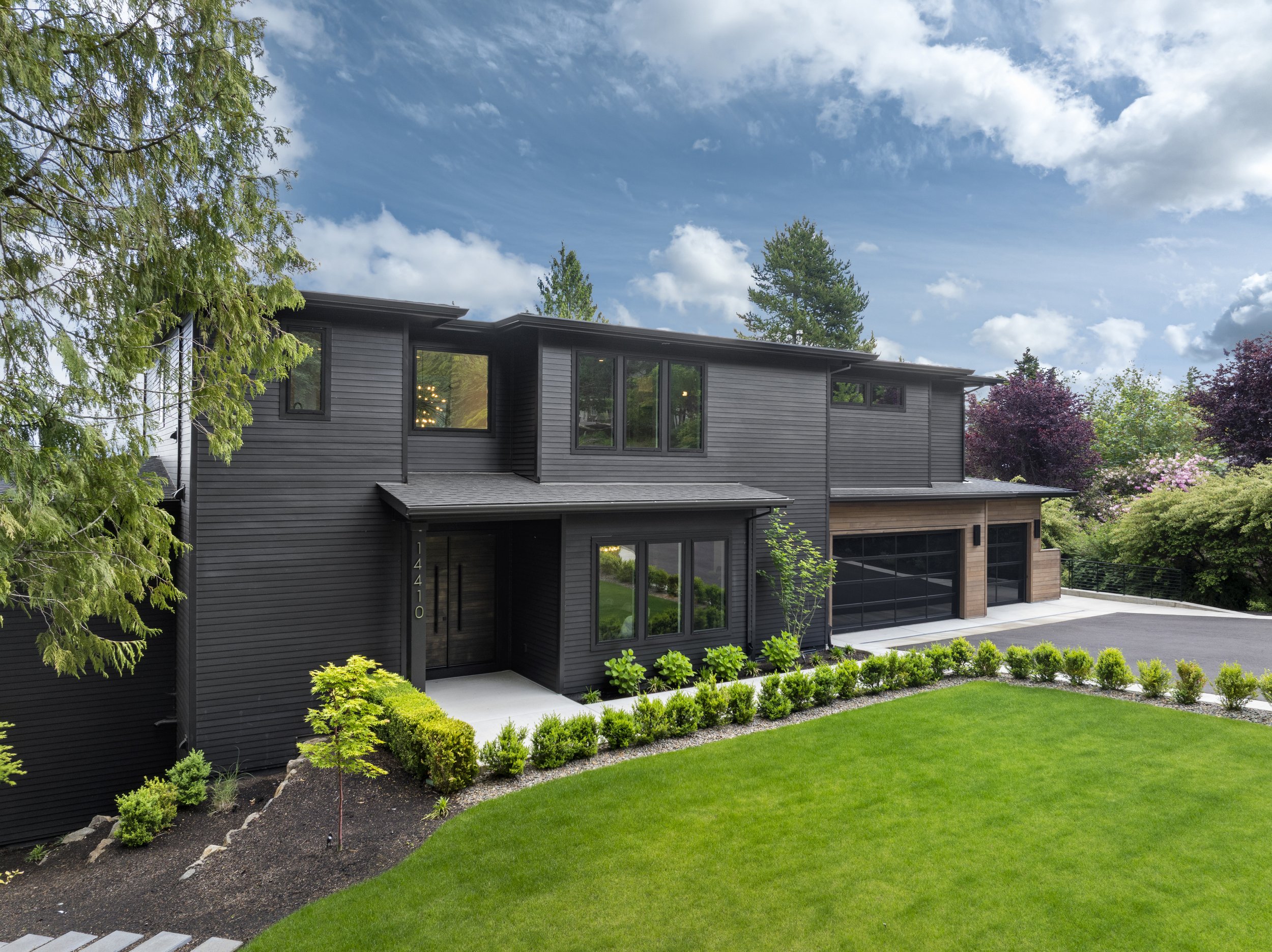 04-14410 Uplands Dr-4.jpg