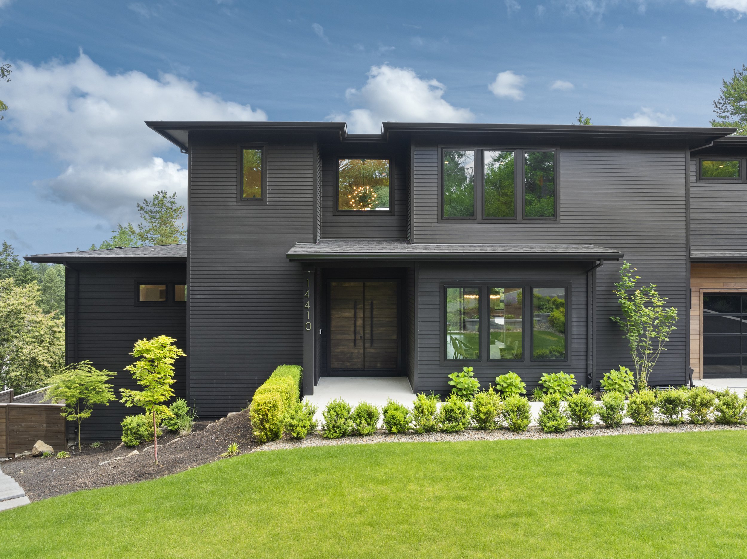 05-14410 Uplands Dr-5.jpg