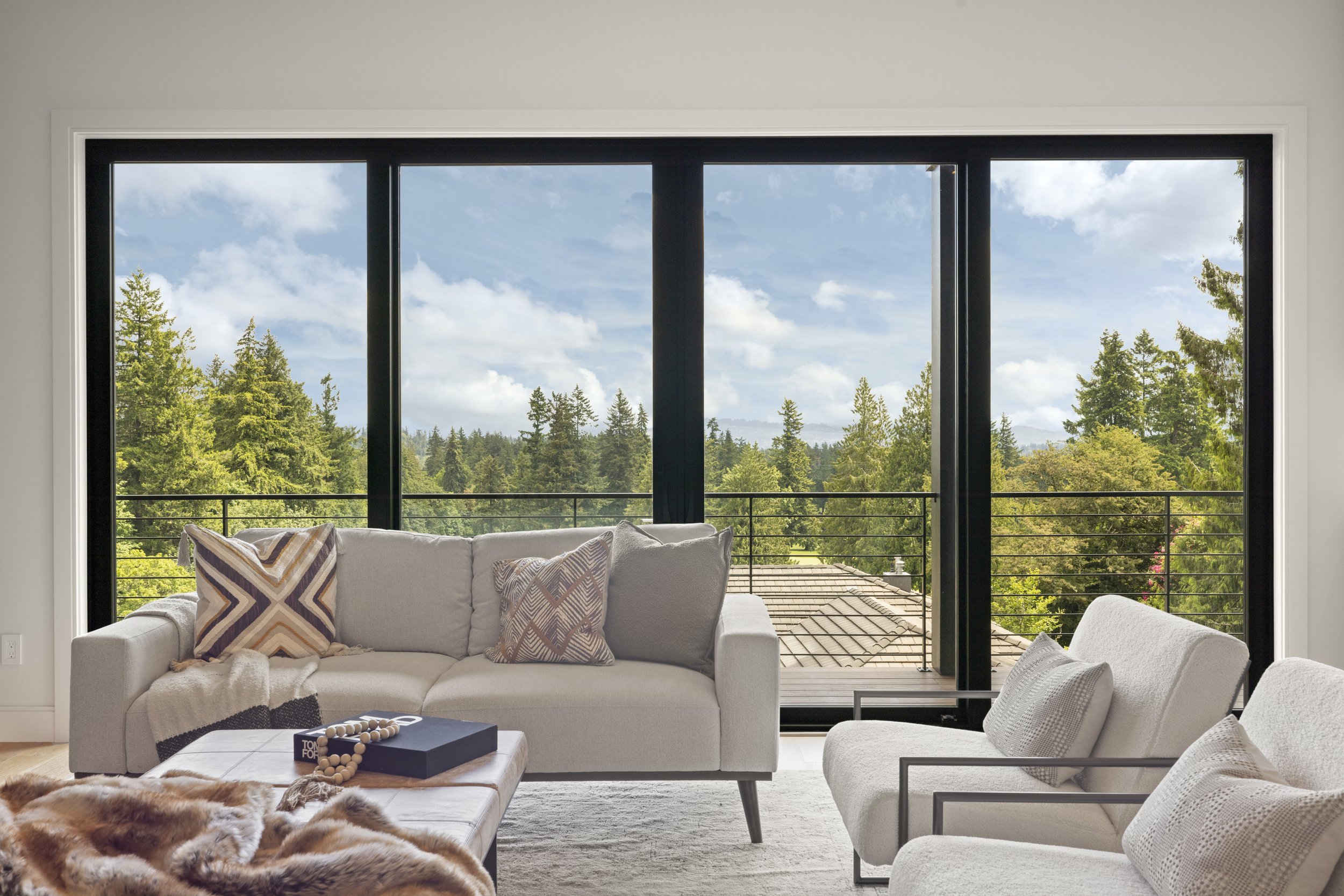 10-14410 Uplands Dr-10.jpg