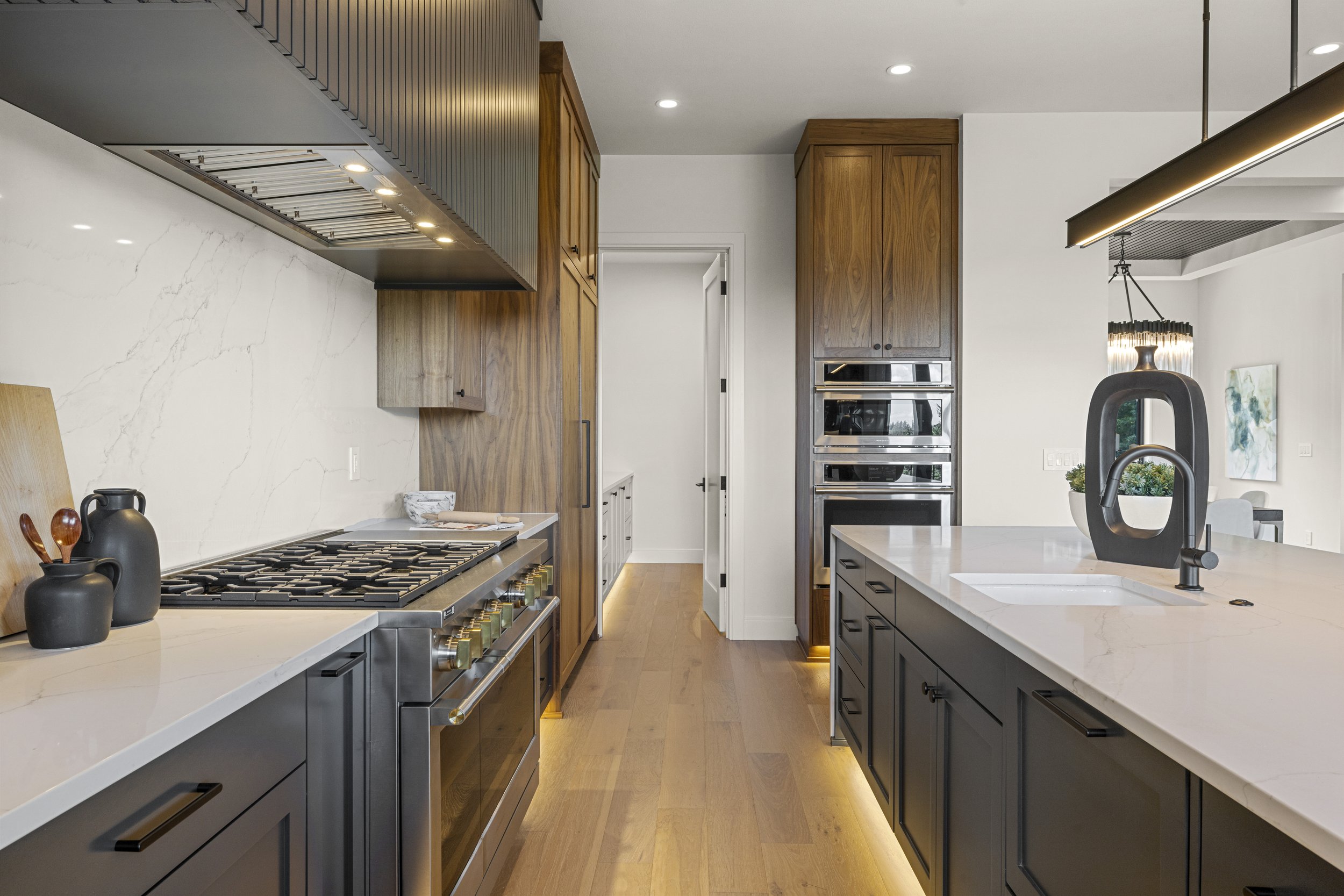 20-14410 Uplands Dr-20.jpg