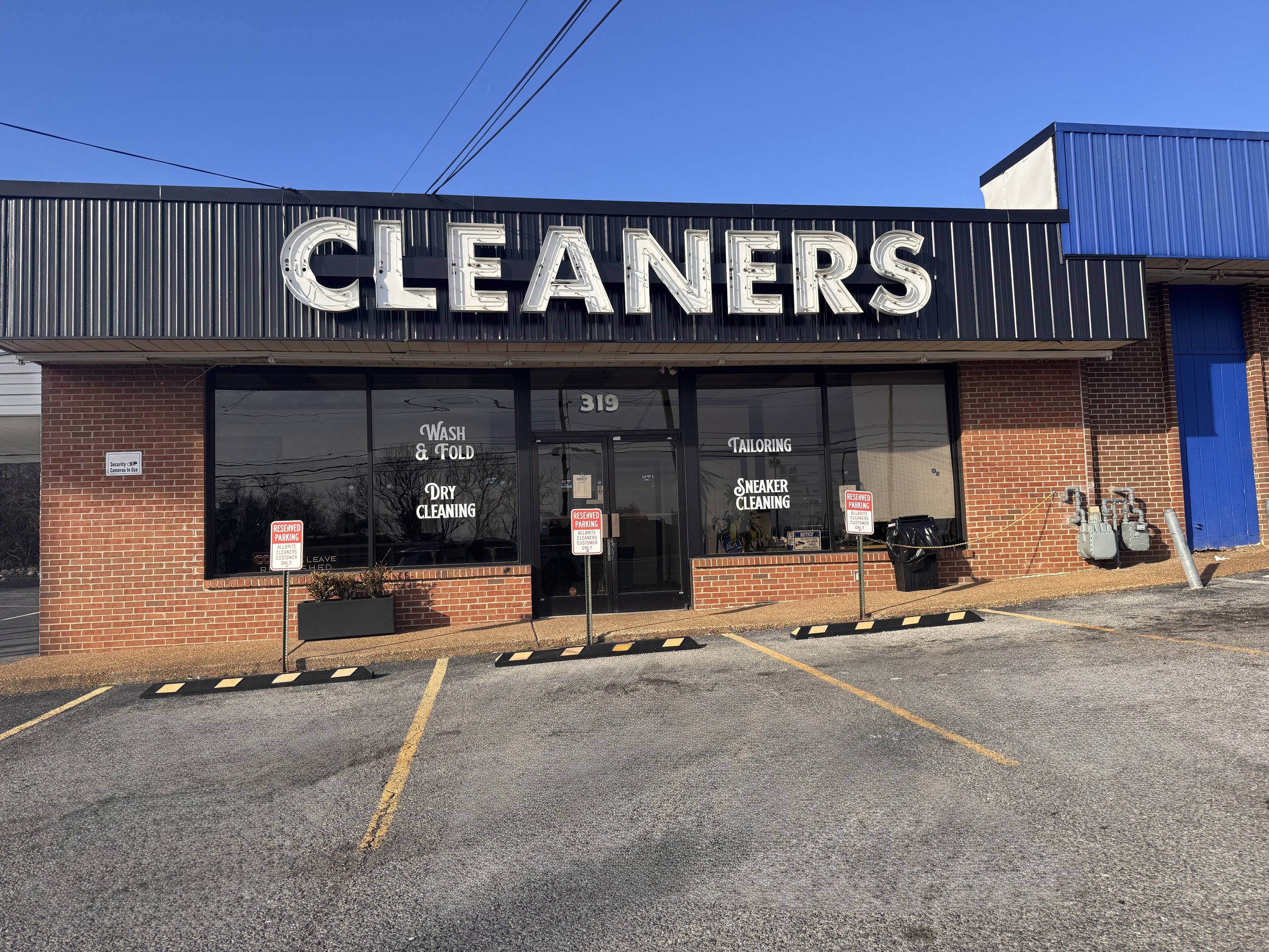 A Fresh Start for North Nashville: Refresh &amp; Etc. Brings Full-Service Garment Care to Trinity Lane