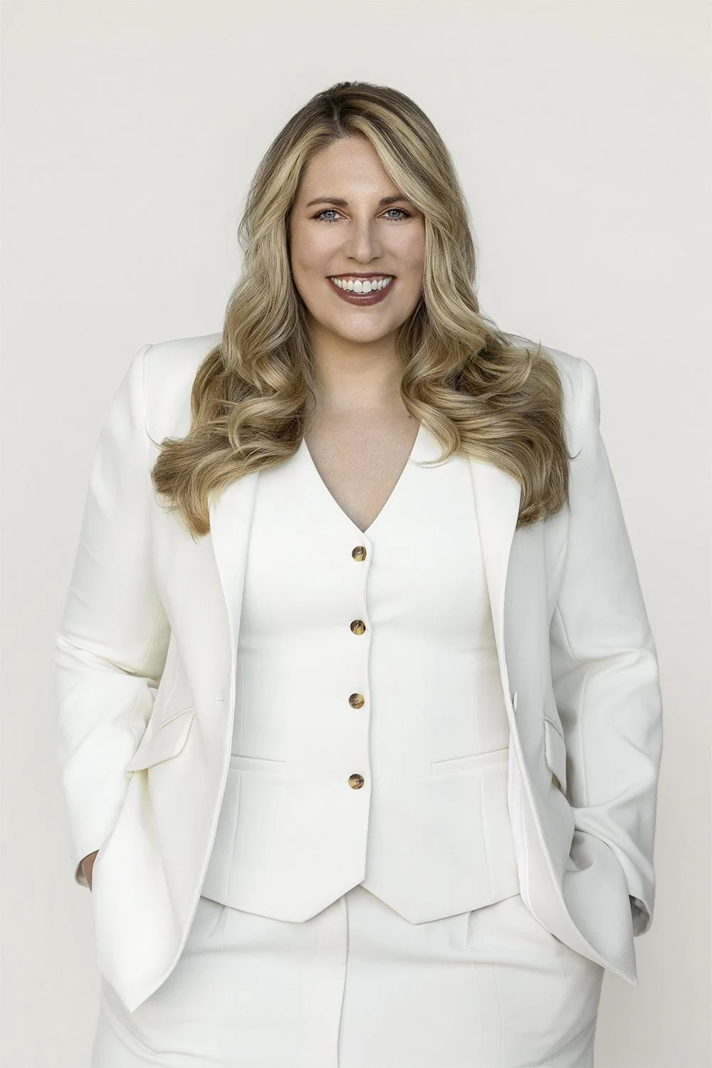 Natalie Elser, CPA, photographed at my Costa Mesa studio during a personal branding and headshot session. Natalie works with clients throughout Orange County and wanted a portrait that feels professional, confident, and approachable.

For this look w