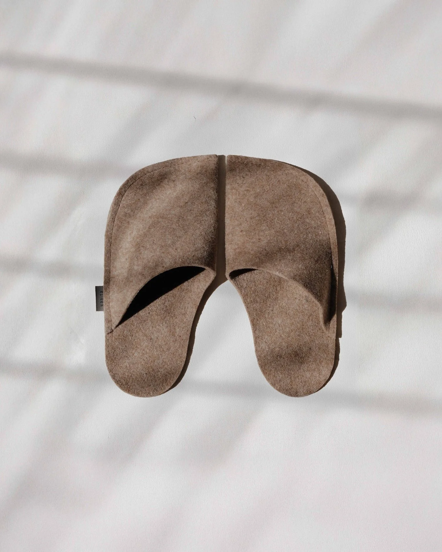 Kaaita_Pure Non Slip_Beige ReWooly_Hana Jelovcan_01s.jpeg