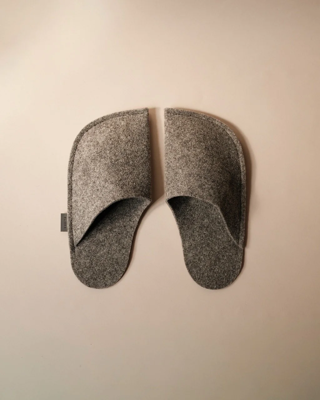 Kaaita_Pure_Kingwooly_Grey_Hana Jelovcan_01 Large.jpeg