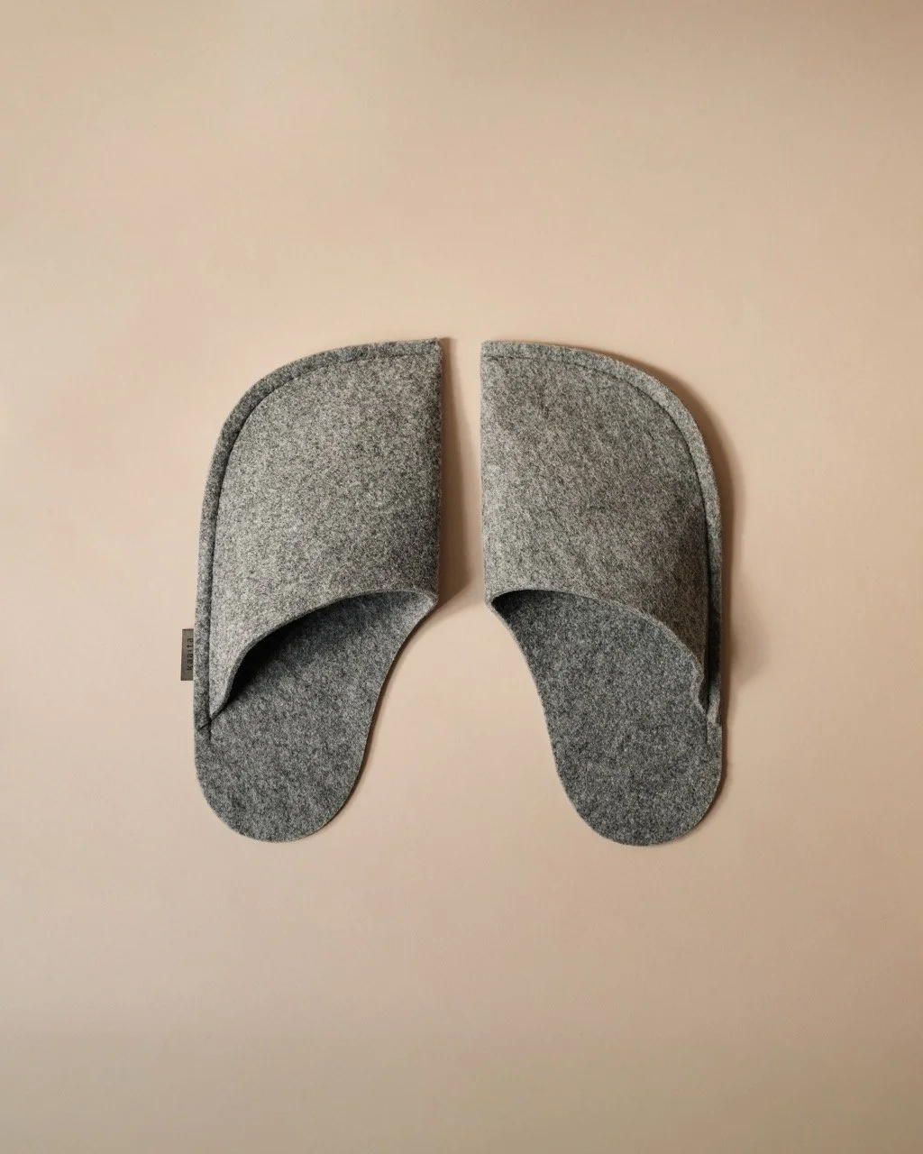 Kaaita_Pure_RePett_Grey_Hana Jelovcan_01  Large.jpeg