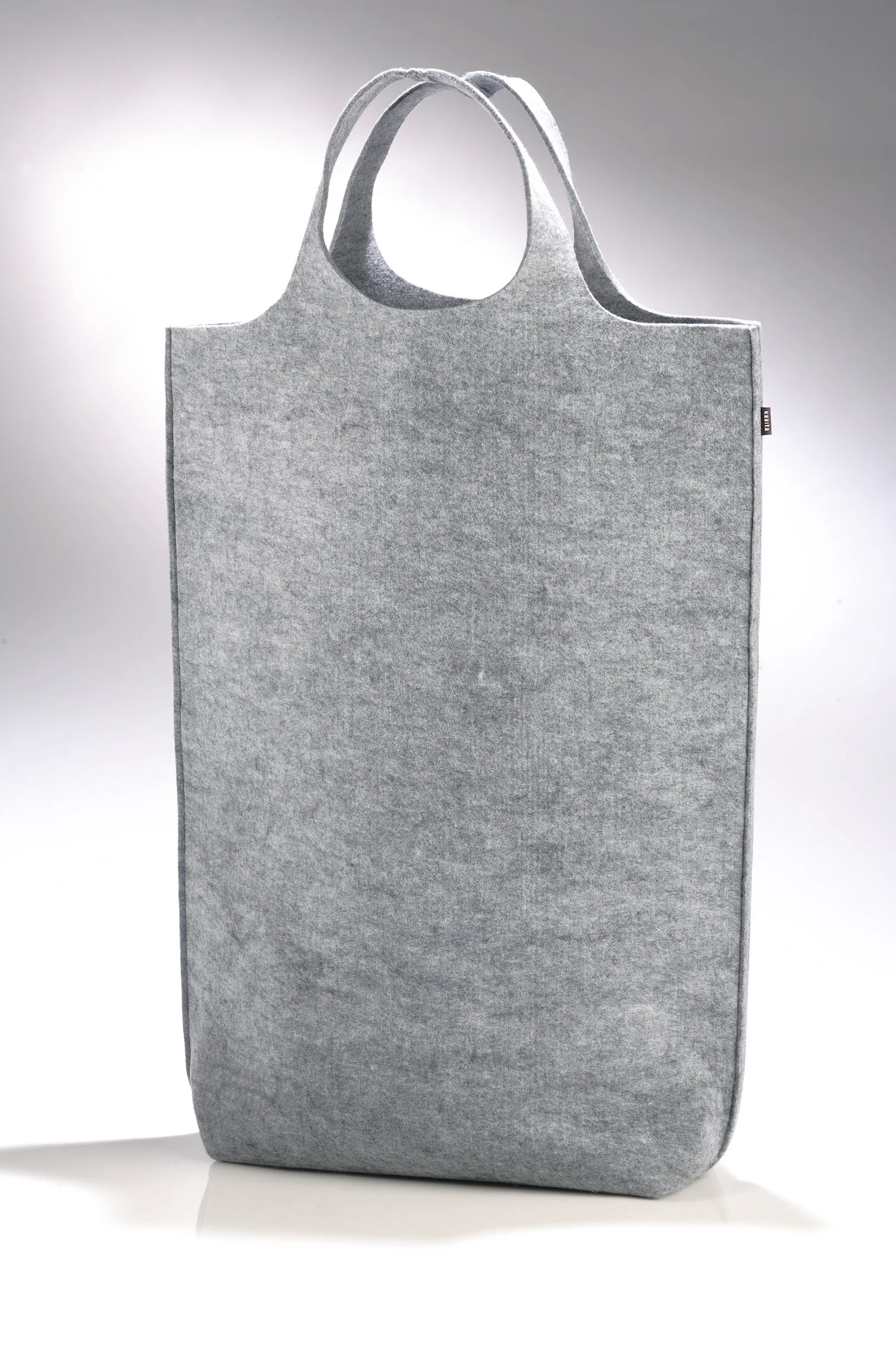 Kaaita_Laundry Bag_Photo Aleksander Lilik, Light Grey_s.jpeg