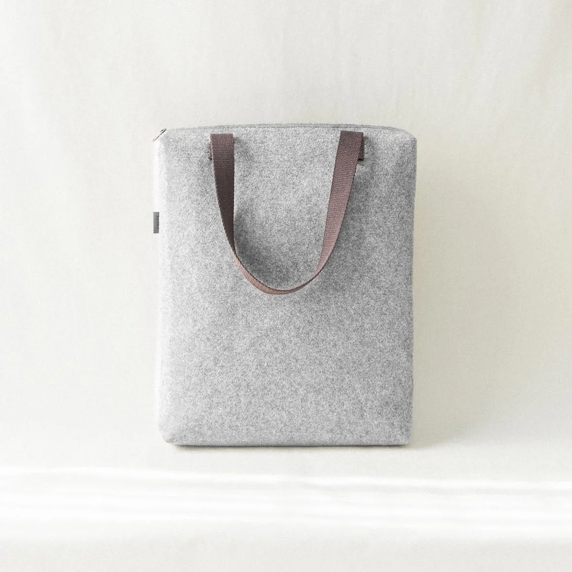 Kaaita_Tote_Bag_grey with brown handles.jpg