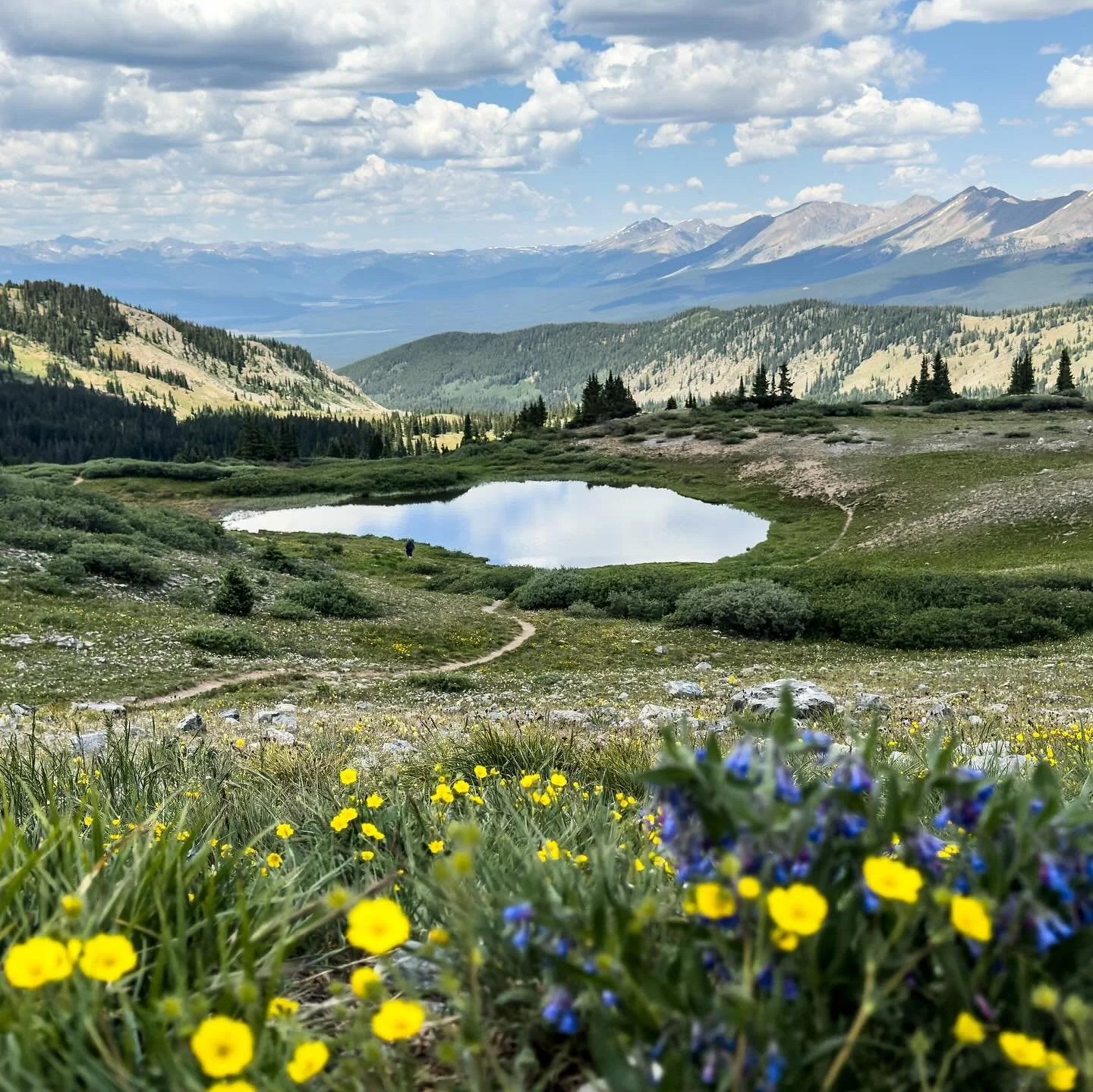 Who says paradise has to be tropical? 🏔️❤️

Despite a 2:30am wake up fire evacuation, altitude sickness, hail storms, deflated sleeping pad, and many other inconveniences that typically come along with life in the great outdoors,  I had the best tim