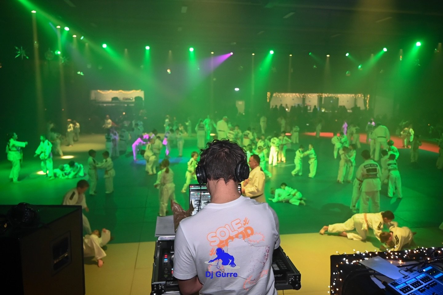 Little Throwback To This Amazing Evening🎧@kersttrainingjudo2024🥋
@jc_chikarakwai_houthulst ❤️
📸 @djgurre_nielsgurdebeke