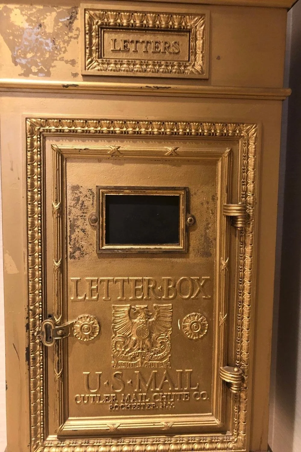 gold mailbox for Christmas
