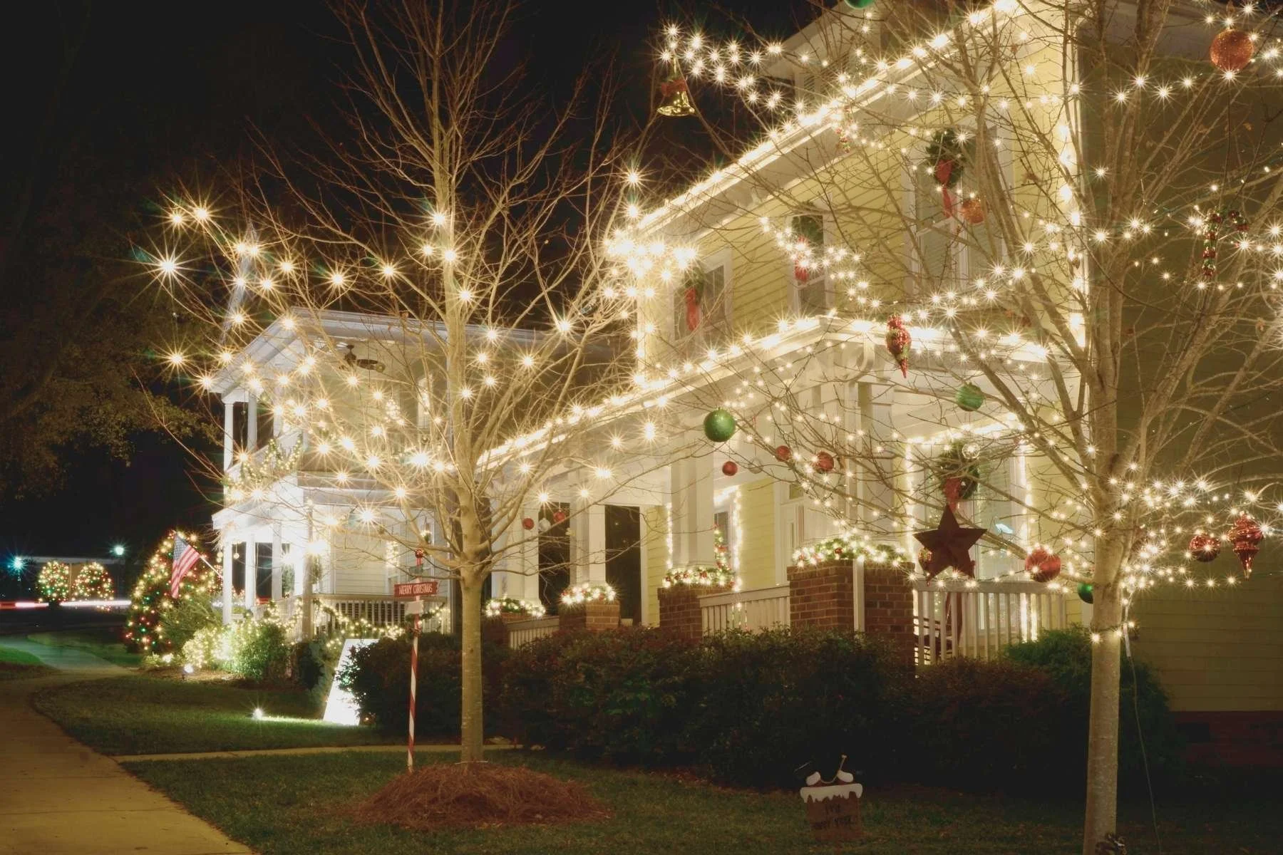 Neighborhood Christmas Lights