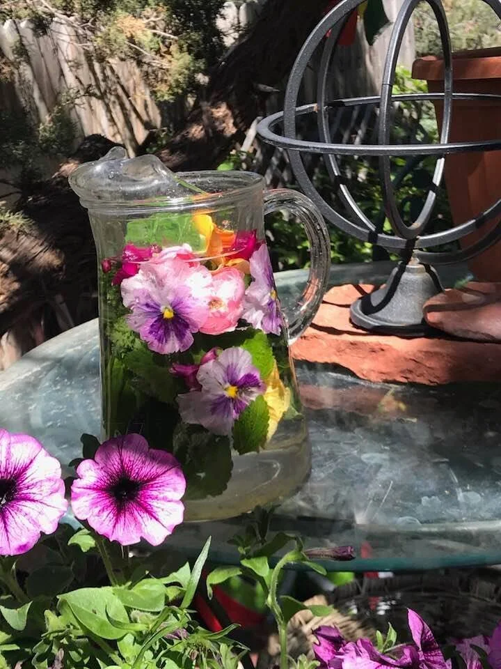 How to make beautiful flower water that hydrates,uplifts and nurtures you!