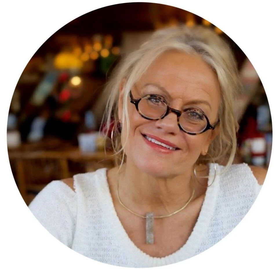 Having a private session with Rhianne was life changing for me.