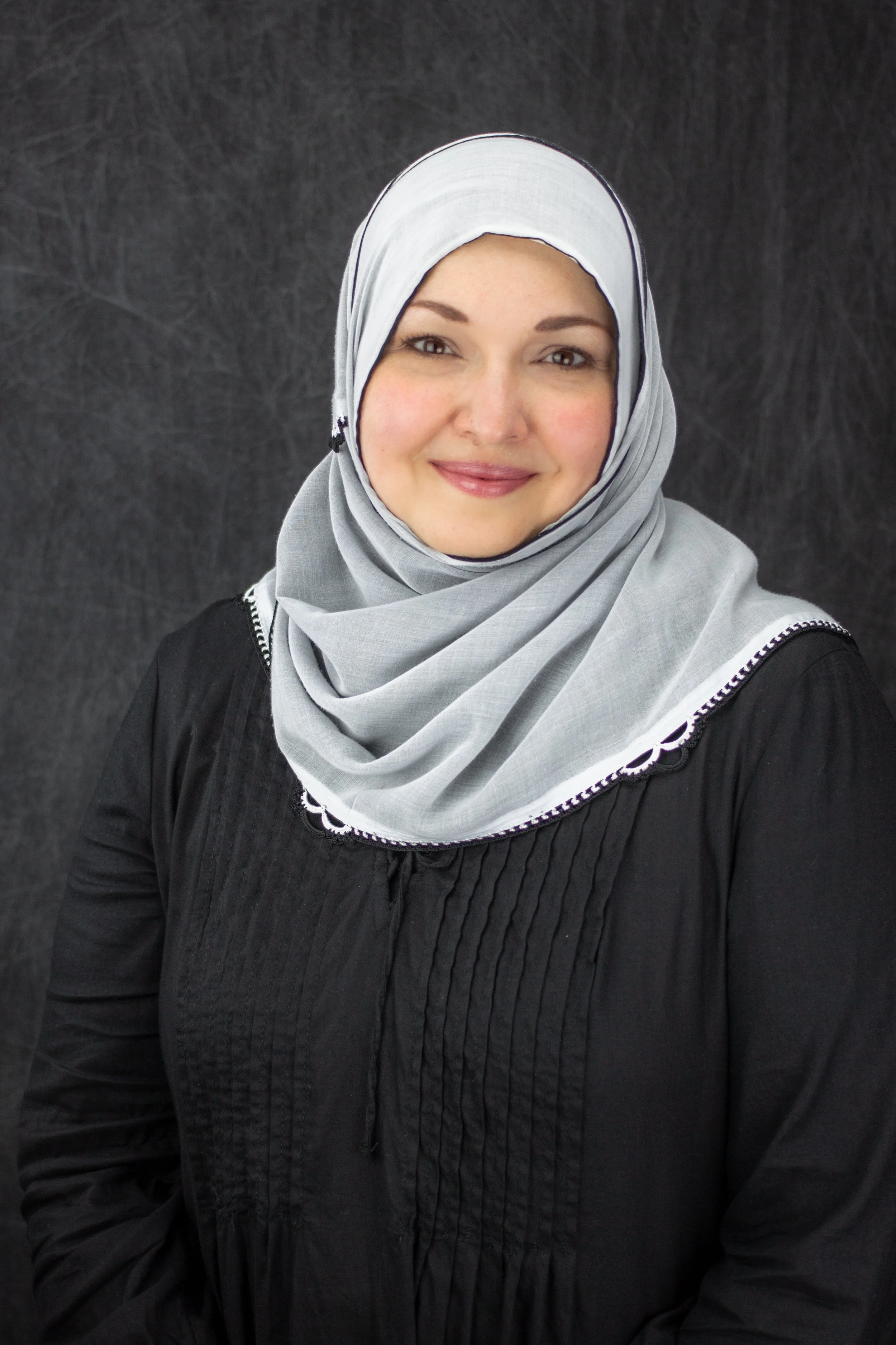 Sarah K. Samman is a doctoral-level Licensed Marriage and Family Therapist in California, specializing in couple therapy. Her advanced training includes gendered power dynamics and Medical Family Therapy.