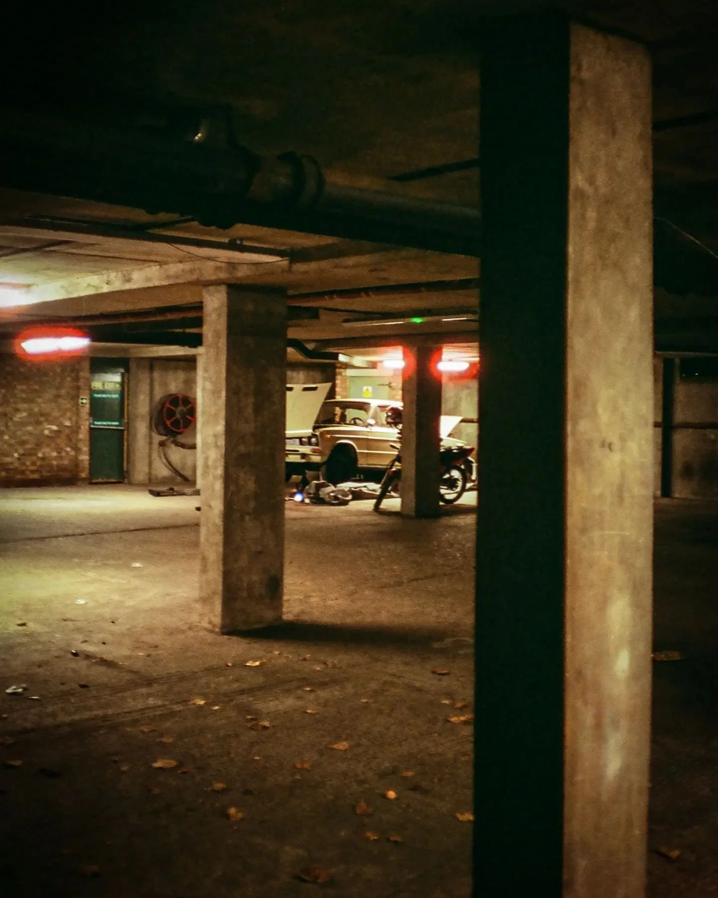 Vintage repair
🎞️Candido 400
📷Konica C35 Automatic
@candidocollective
#candido400