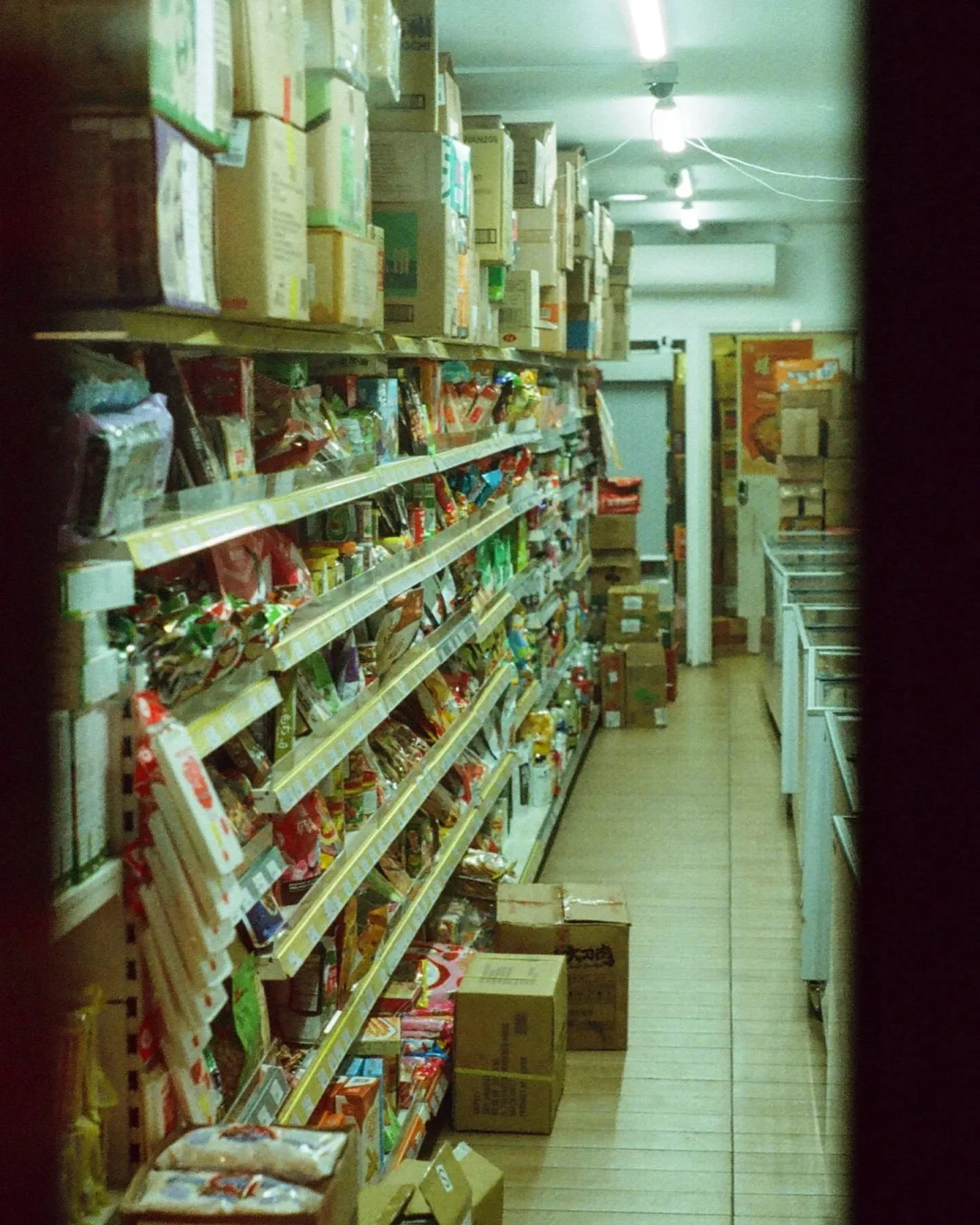Mystery aisle #portra800 🎞️

#konicaautoreflext4 #konica50mmf17 #filmphotography