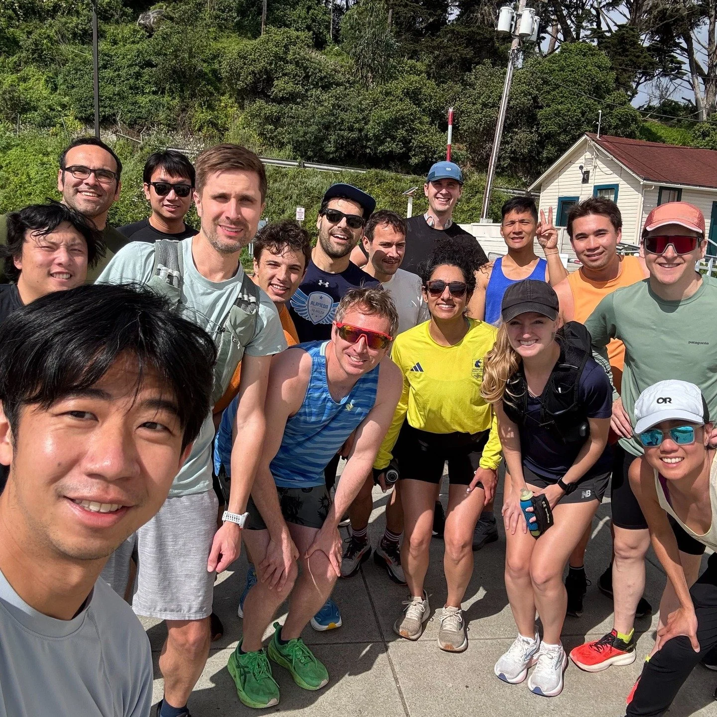 Sunny Sunday miles with GGRC ☀️💙

No April showers here - we just May-ed it happen.

Our two favorite weekly routes:
🌊 Fort Mason (5 miles) - flat, bay cruisy, and conversation friendly
⛰️ Planks (7 miles) - hills, views, and a little extra elevati