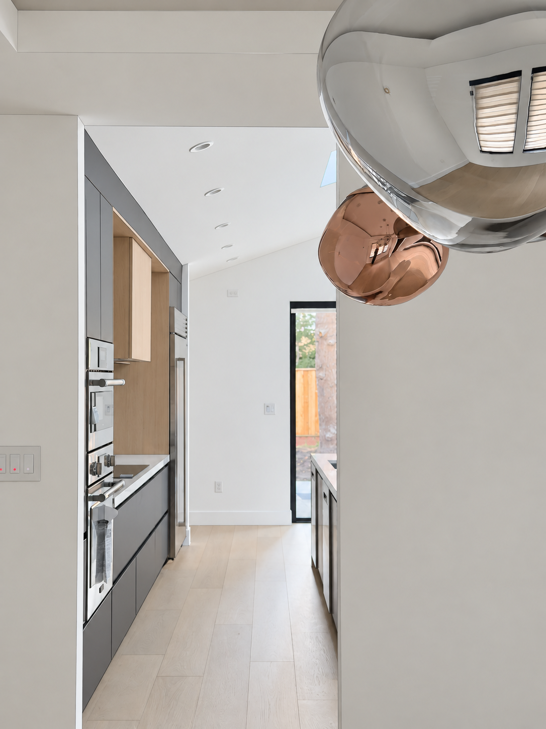 palo-alto-residence-kitchen-10.png